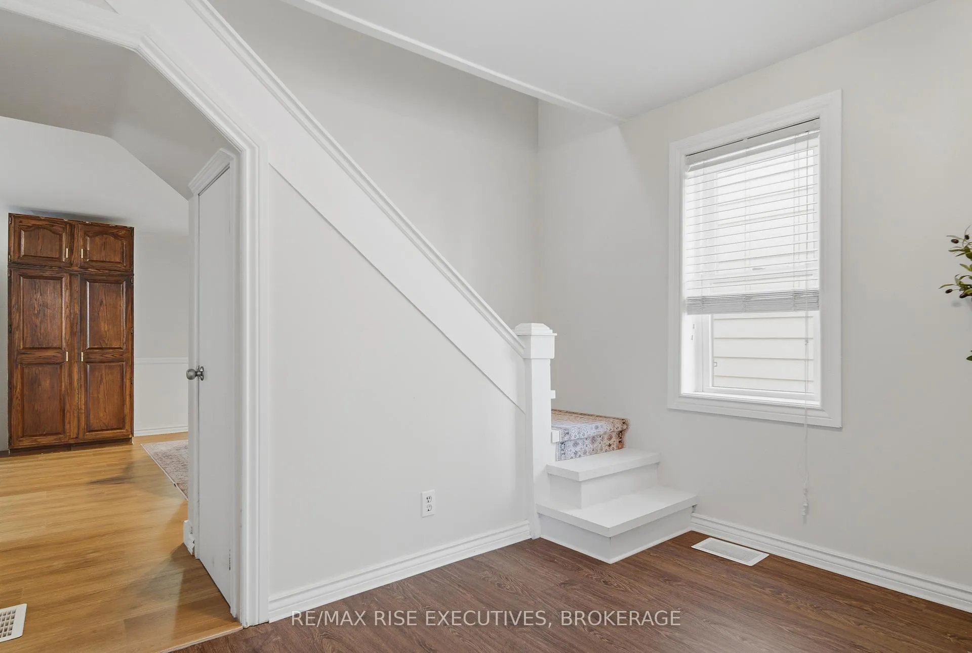 Photo 16 of 6 Leopold Street, Quinte West, Trenton Ward — HOMEH