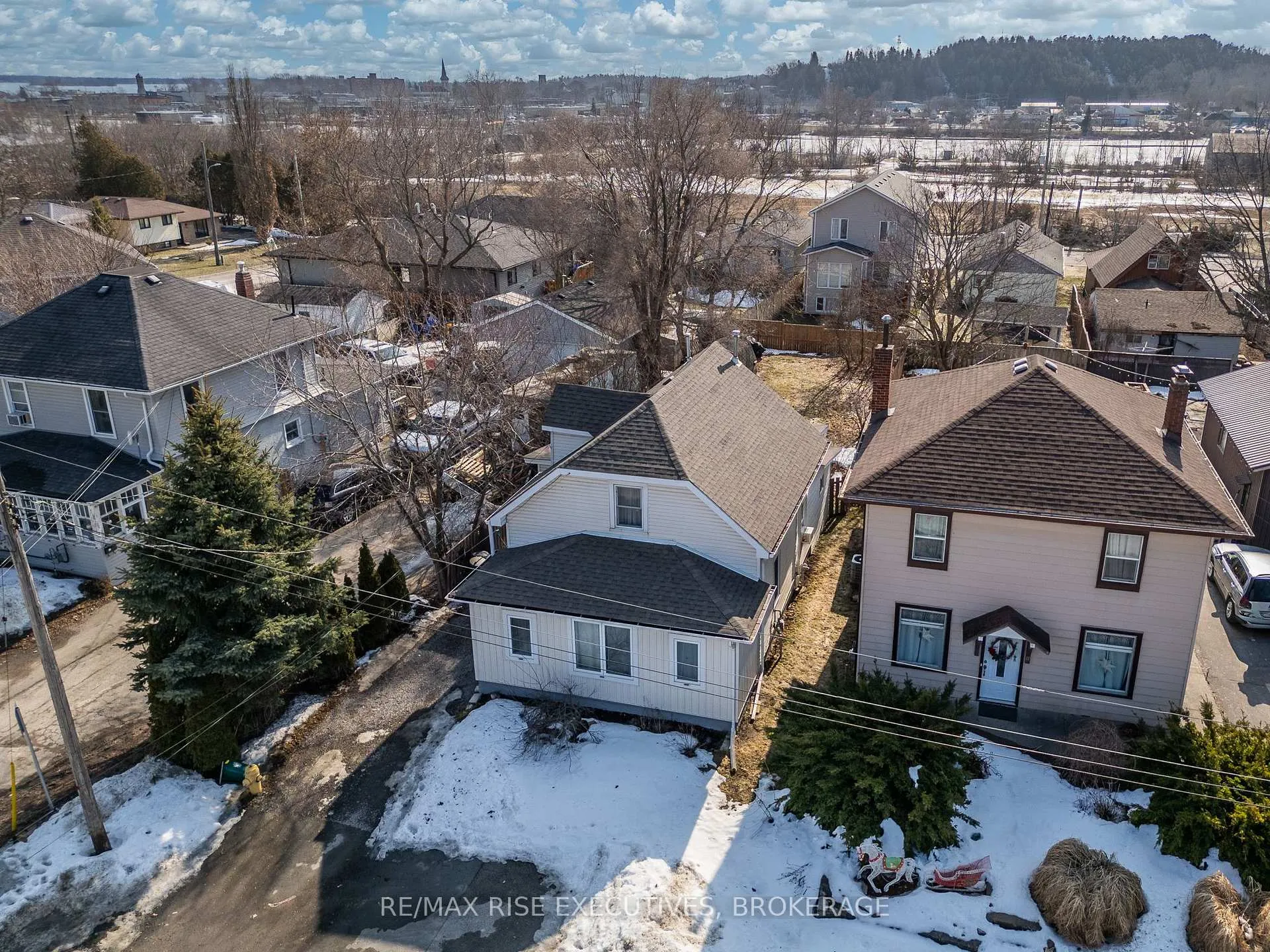 Photo 35 of 6 Leopold Street, Quinte West, Trenton Ward — HOMEH