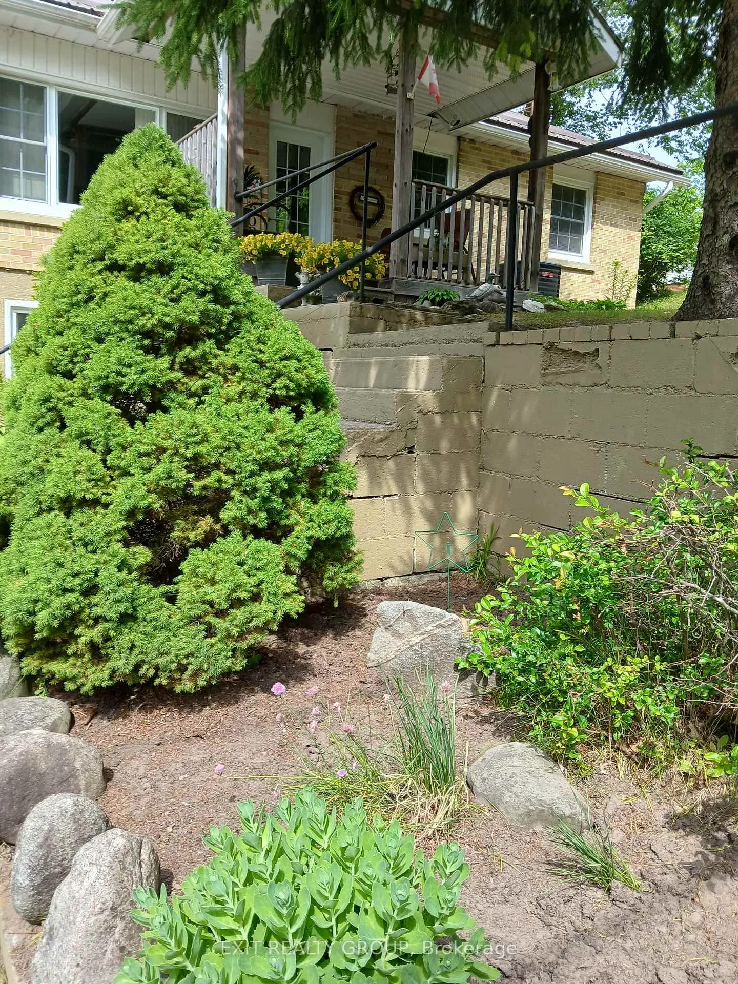 Photo 3 of 40 Zion Road, Quinte West, Murray Ward — HOMEH