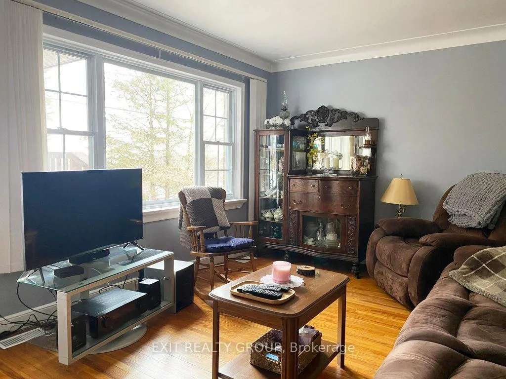Photo 7 of 40 Zion Road, Quinte West, Murray Ward — HOMEH
