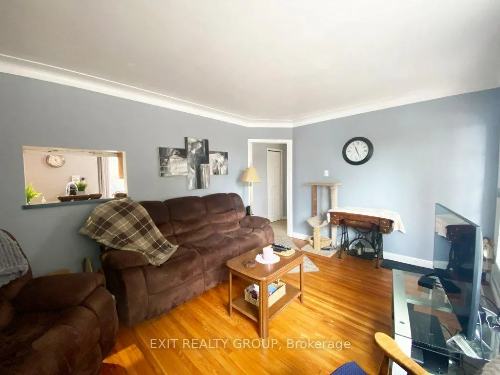 Photo 9 of 40 Zion Road, Quinte West, Murray Ward — HOMEH