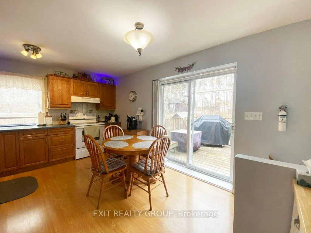 Photo 11 of 40 Zion Road, Quinte West, Murray Ward — HOMEH
