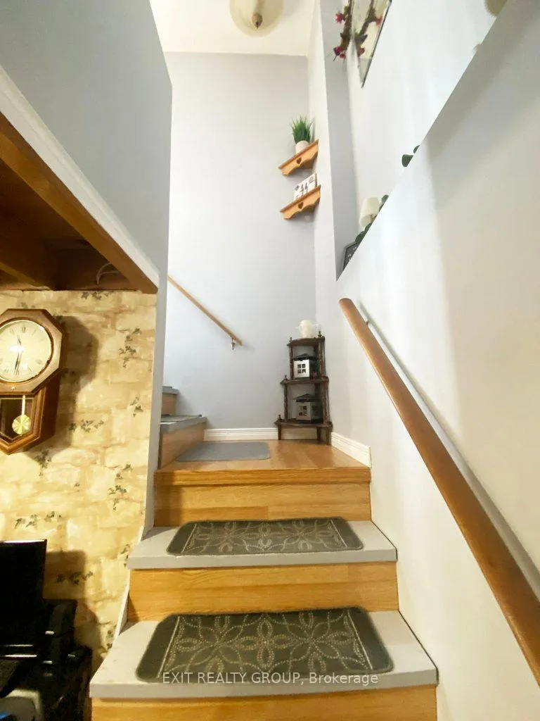 Photo 19 of 40 Zion Road, Quinte West, Murray Ward — HOMEH