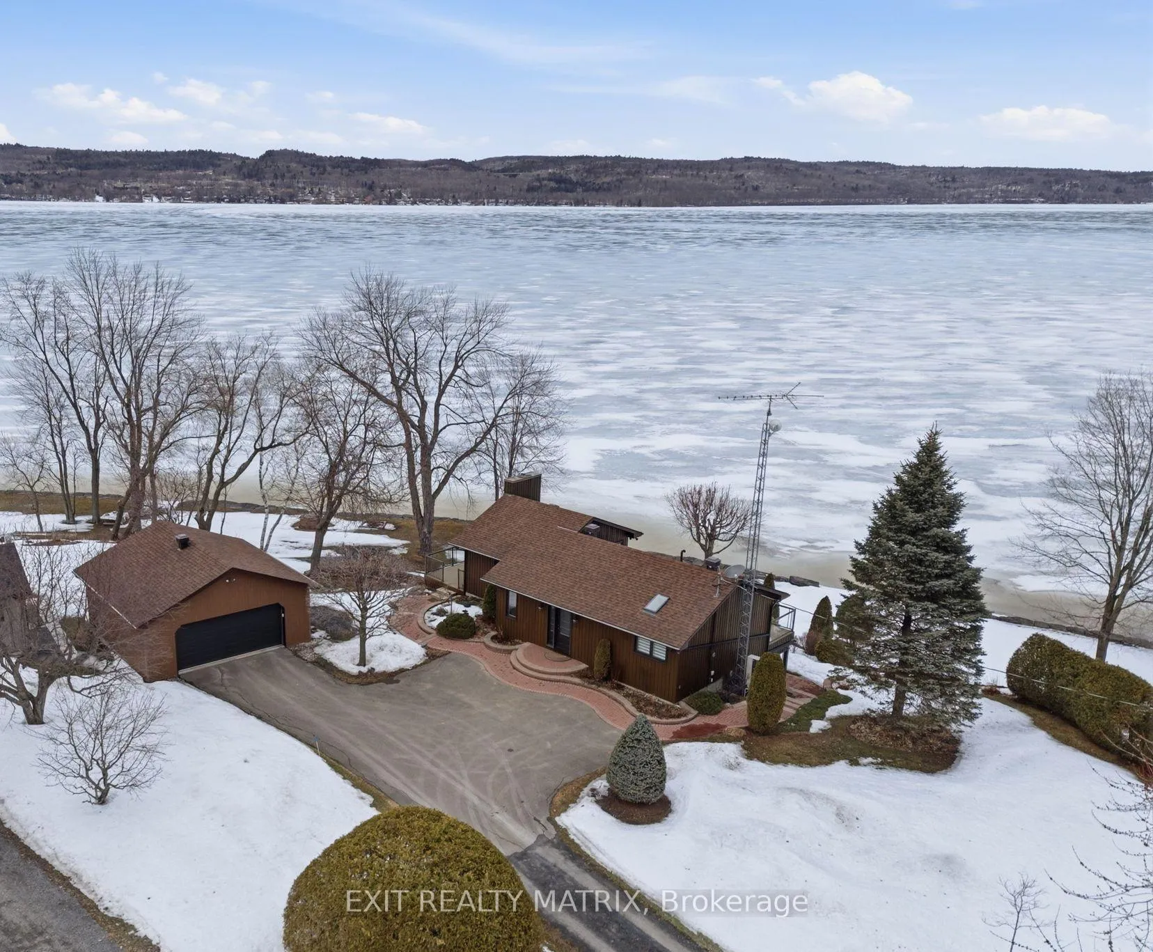 Photo 2 of 2176 Bay Road, Champlain, Champlain Twp — HOMEH