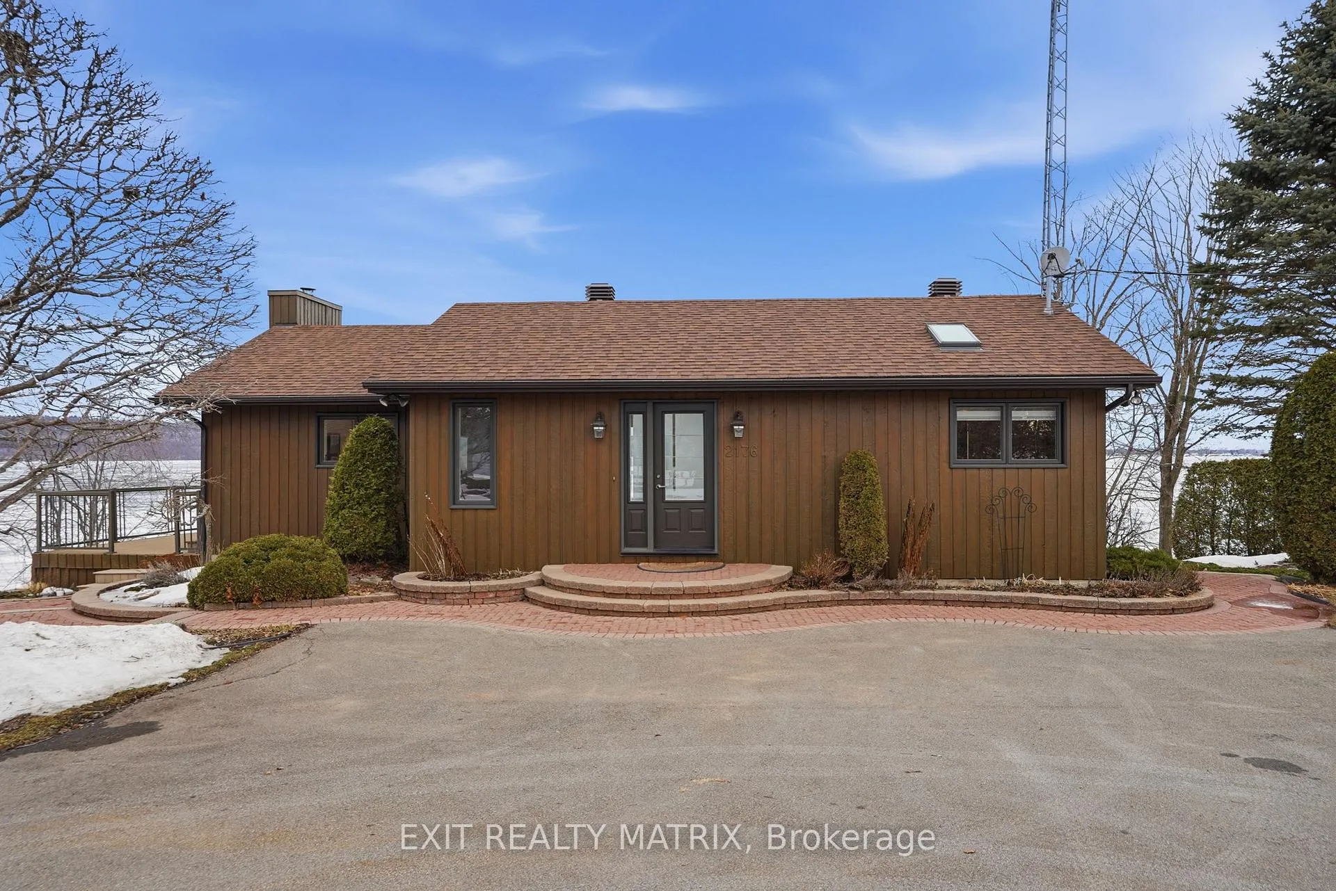 Photo 5 of 2176 Bay Road, Champlain, Champlain Twp — HOMEH