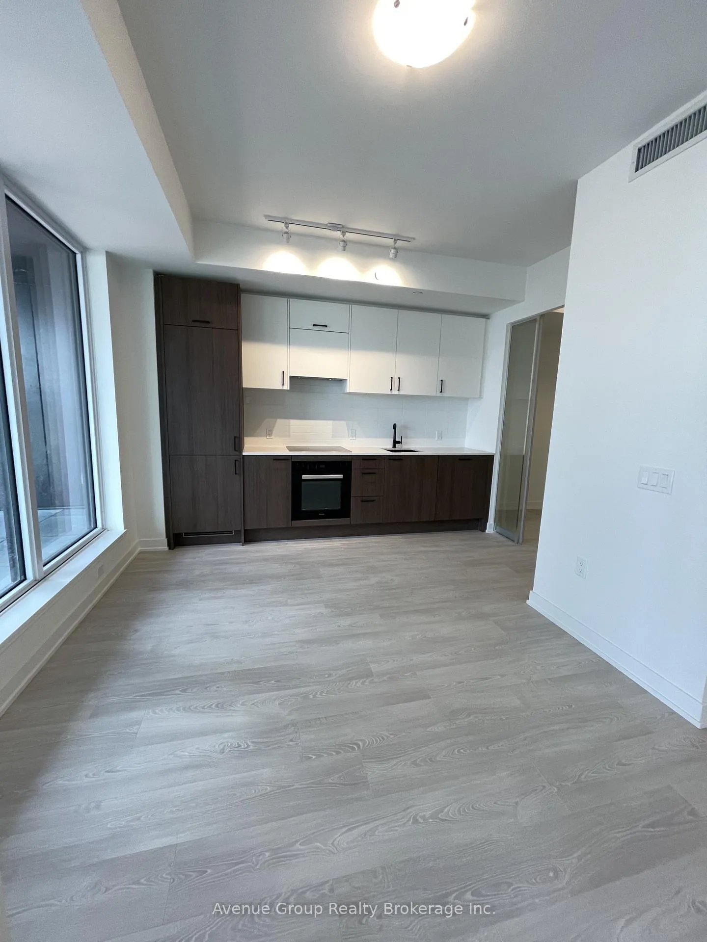 Front of Unit 701, 1 Quarrington Lane