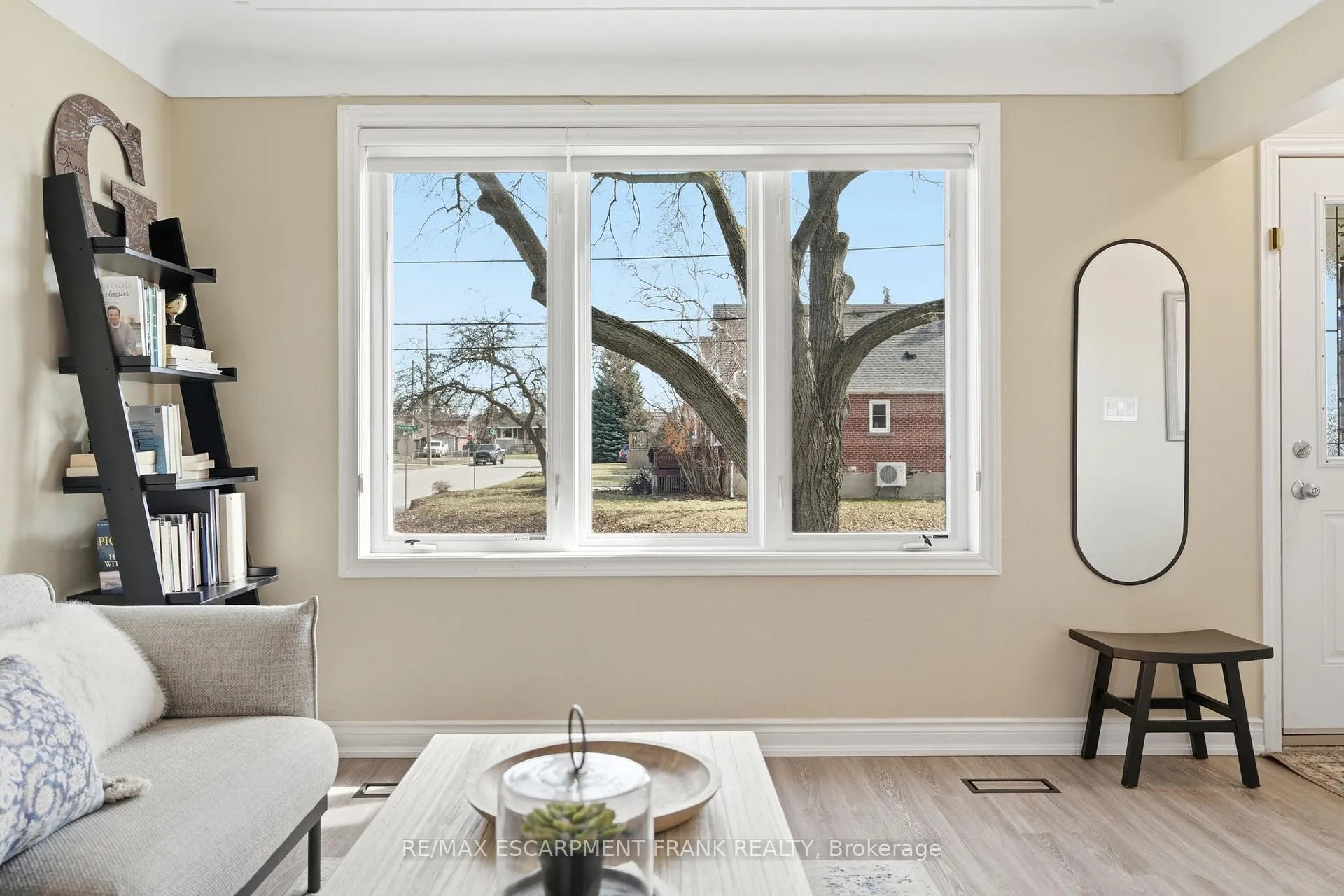 Photo 12 of 176 Charlotte Street, Hamilton, Rosedale — HOMEH