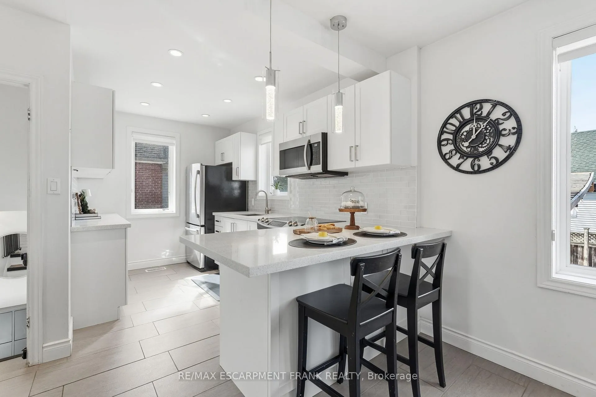 Photo 15 of 176 Charlotte Street, Hamilton, Rosedale — HOMEH