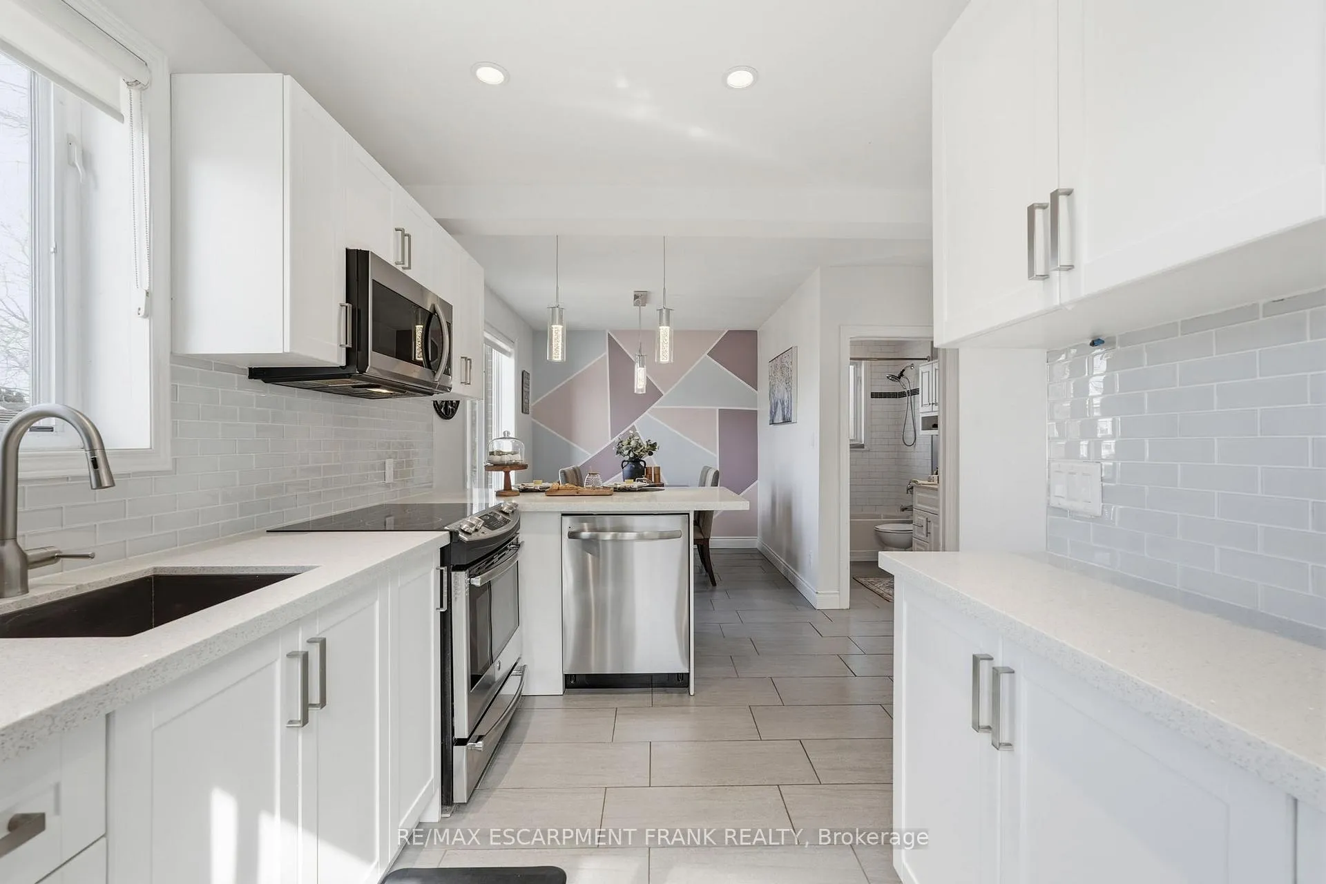 Photo 17 of 176 Charlotte Street, Hamilton, Rosedale — HOMEH