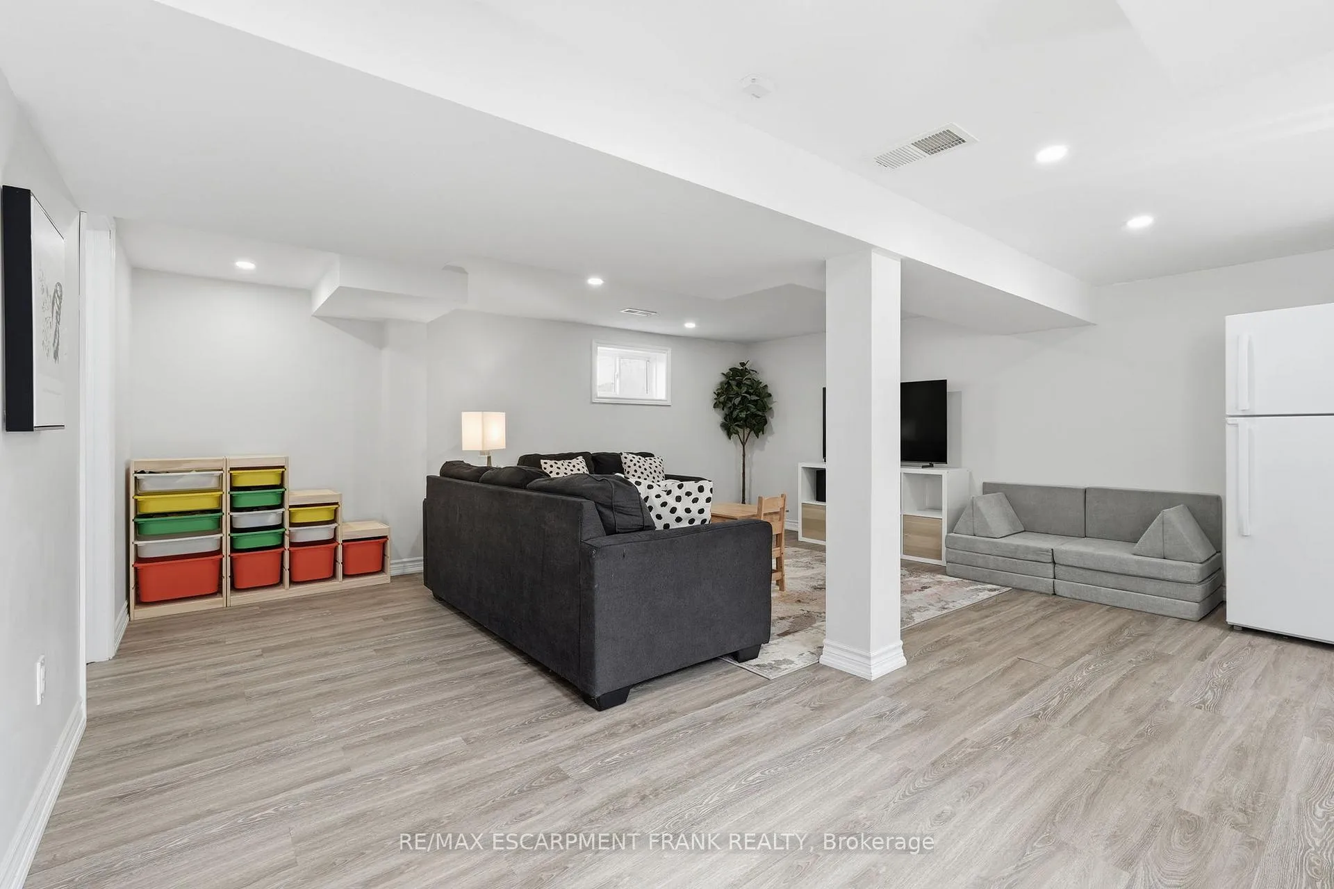 Photo 33 of 176 Charlotte Street, Hamilton, Rosedale — HOMEH
