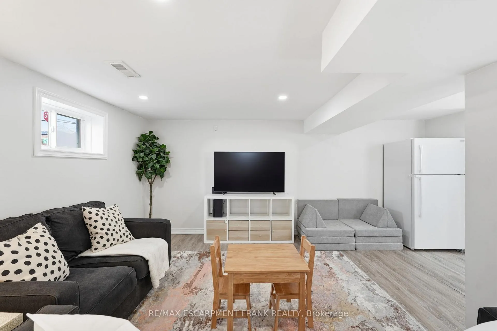 Photo 35 of 176 Charlotte Street, Hamilton, Rosedale — HOMEH