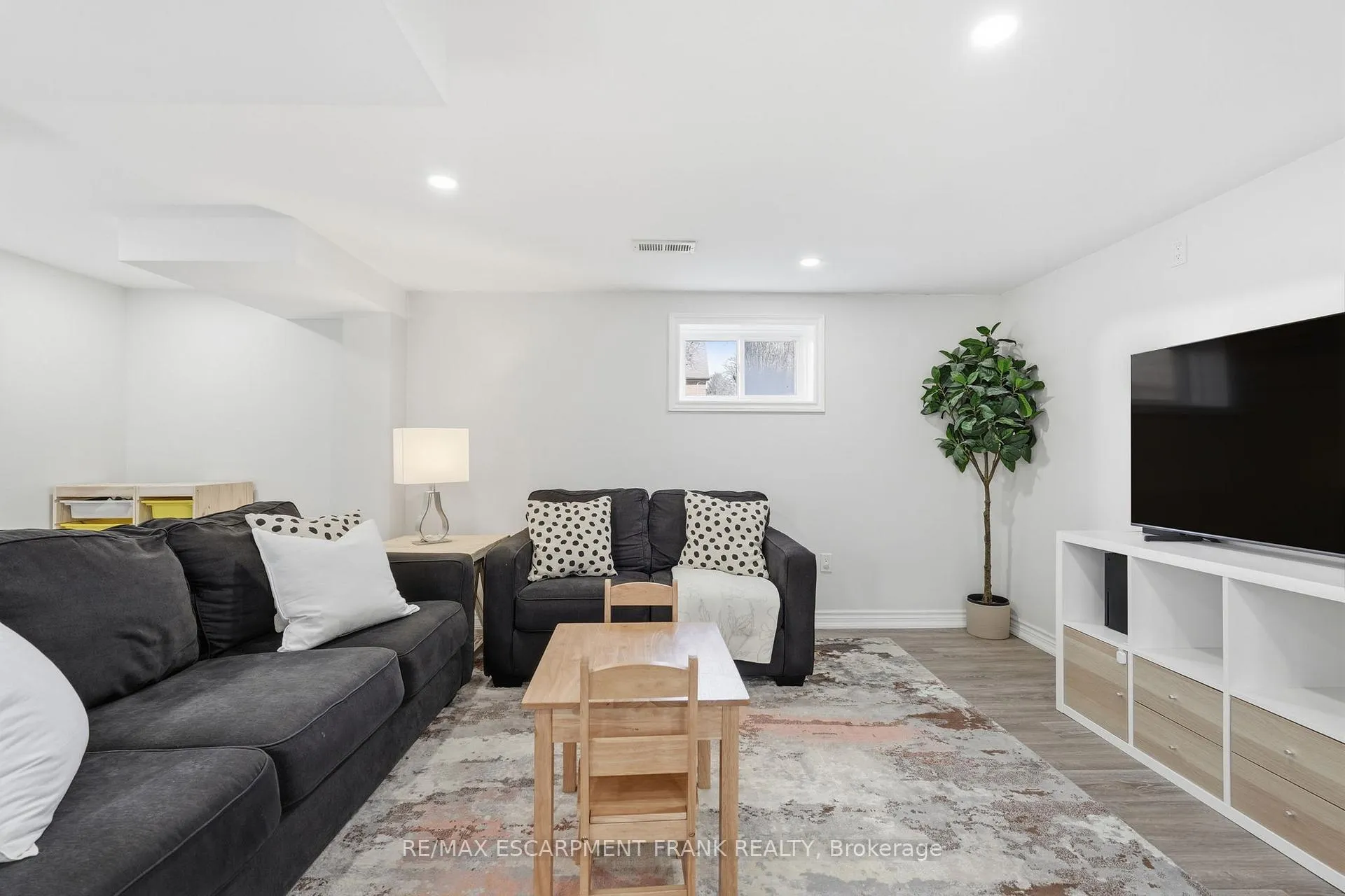 Photo 36 of 176 Charlotte Street, Hamilton, Rosedale — HOMEH