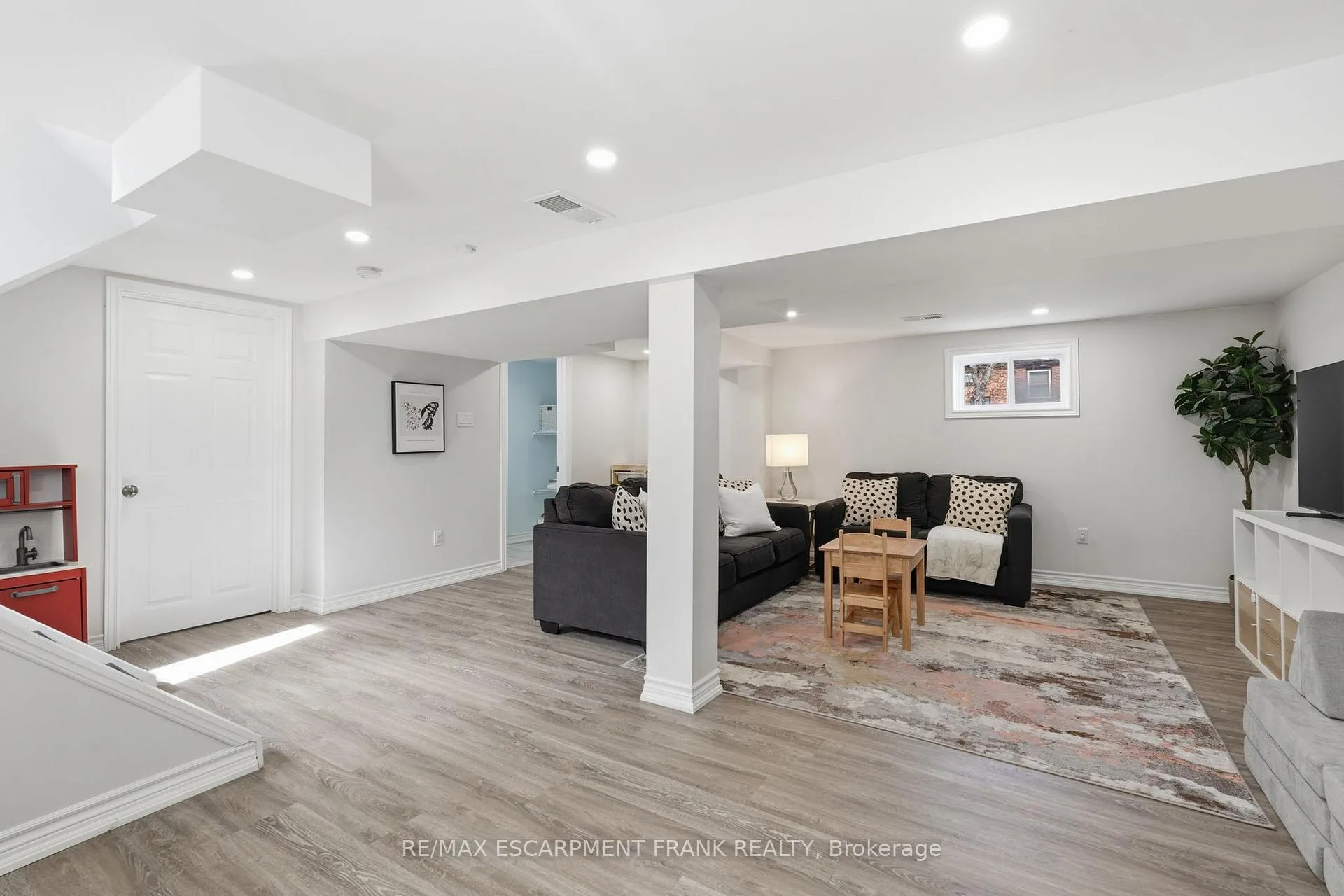 Photo 39 of 176 Charlotte Street, Hamilton, Rosedale — HOMEH