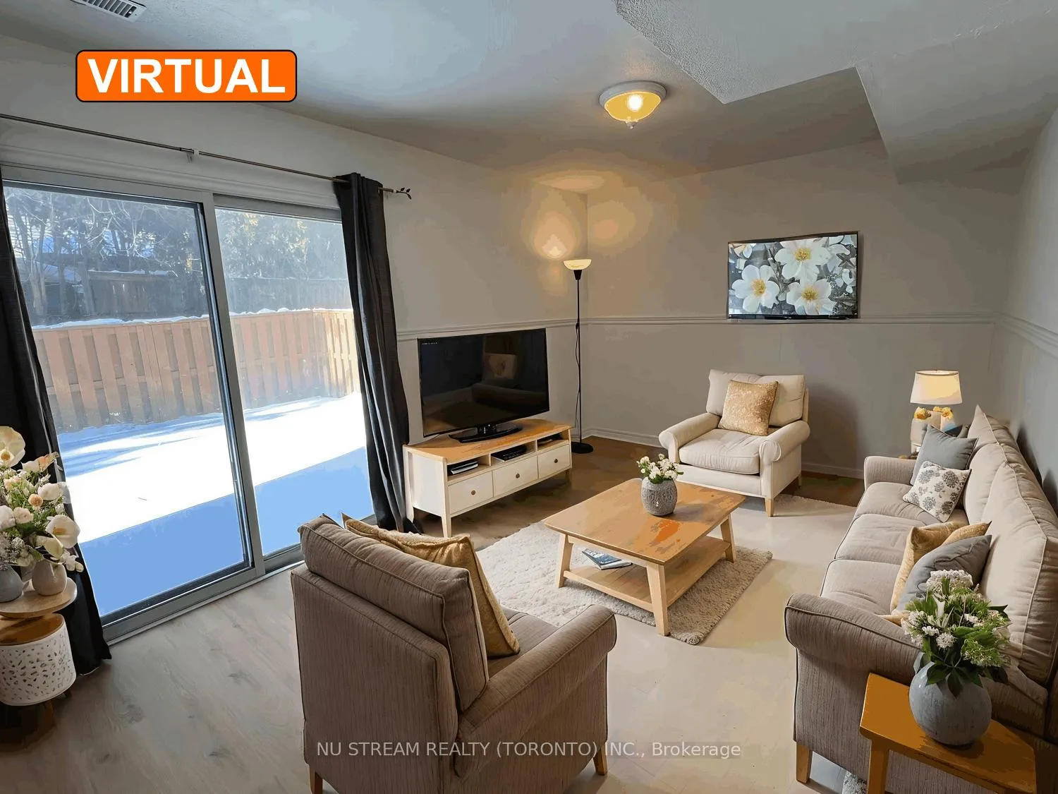 Photo 2 of Unit 16, 16 Ashton Crescent, Brampton, Central Park — HOMEH