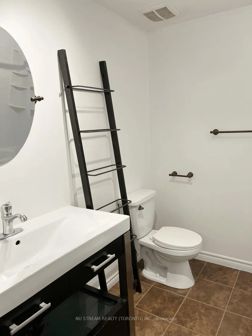 Photo 15 of Unit 16, 16 Ashton Crescent, Brampton, Central Park — HOMEH