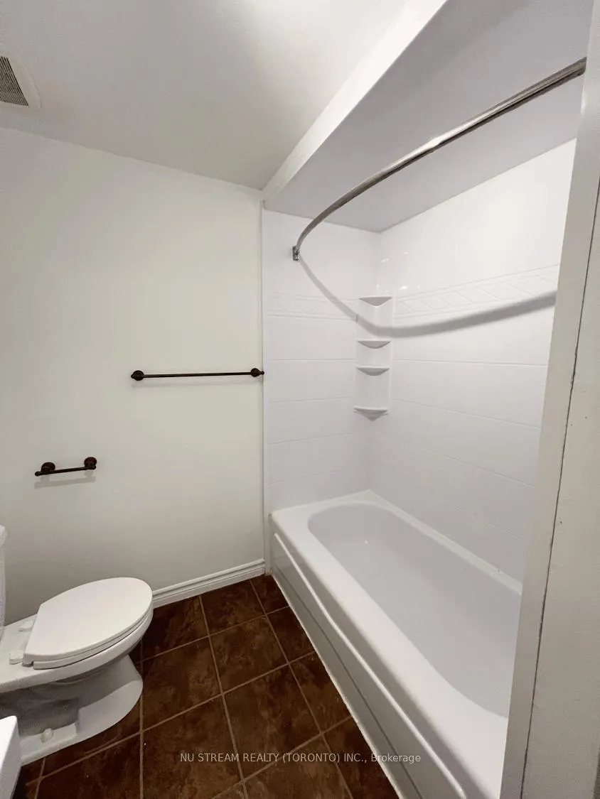 Photo 16 of Unit 16, 16 Ashton Crescent, Brampton, Central Park — HOMEH