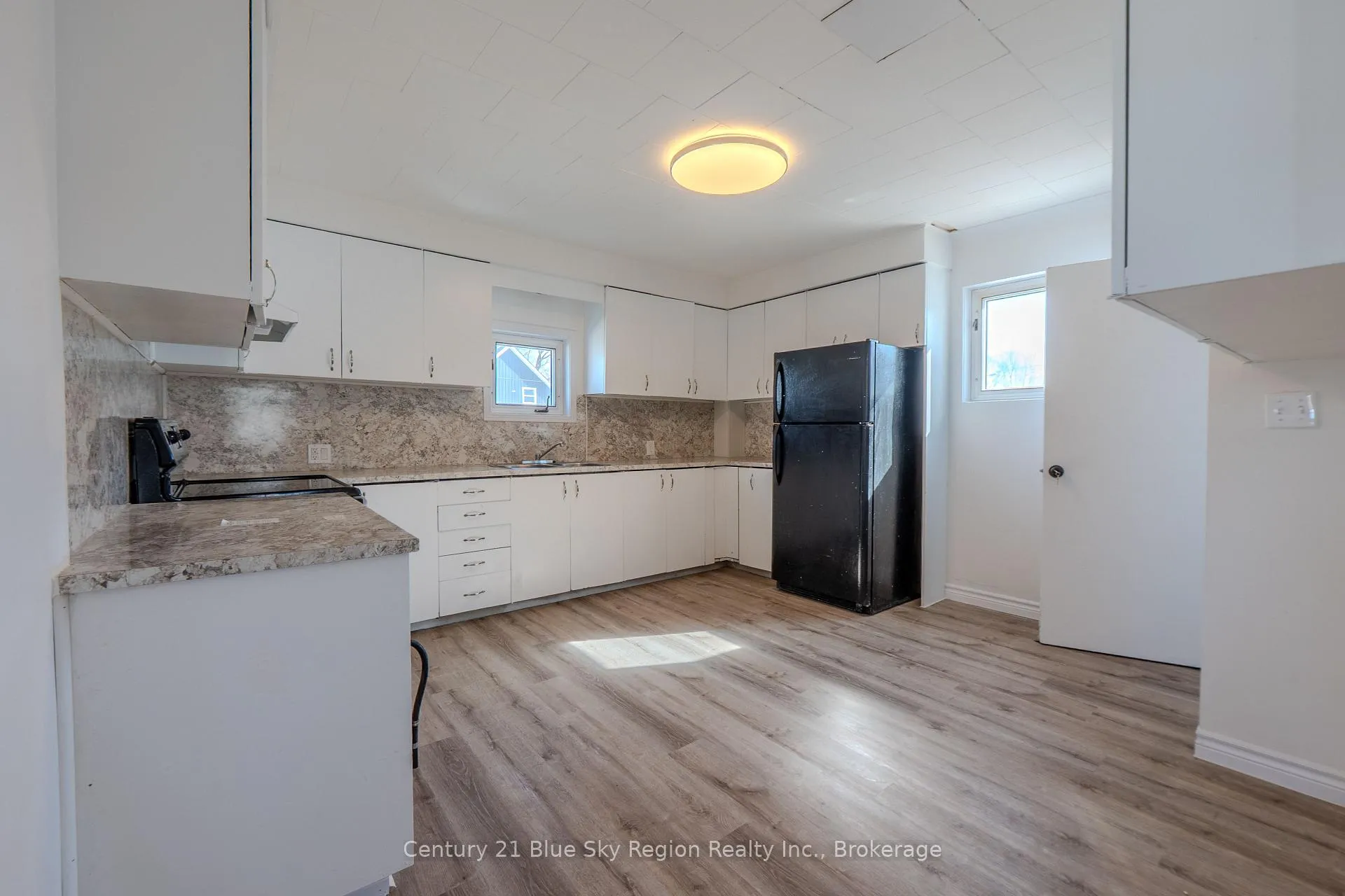 Photo 5 of 122 William Street, West Nipissing, Sturgeon Falls — HOMEH
