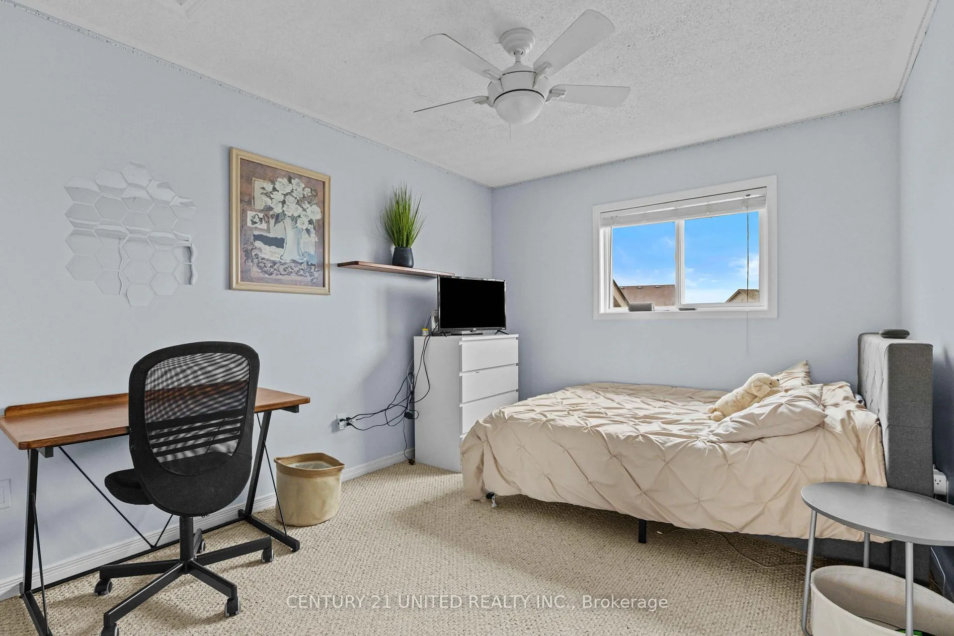 Photo 19 of 617 Tully Crescent, Peterborough, Monaghan Ward 2 — HOMEH