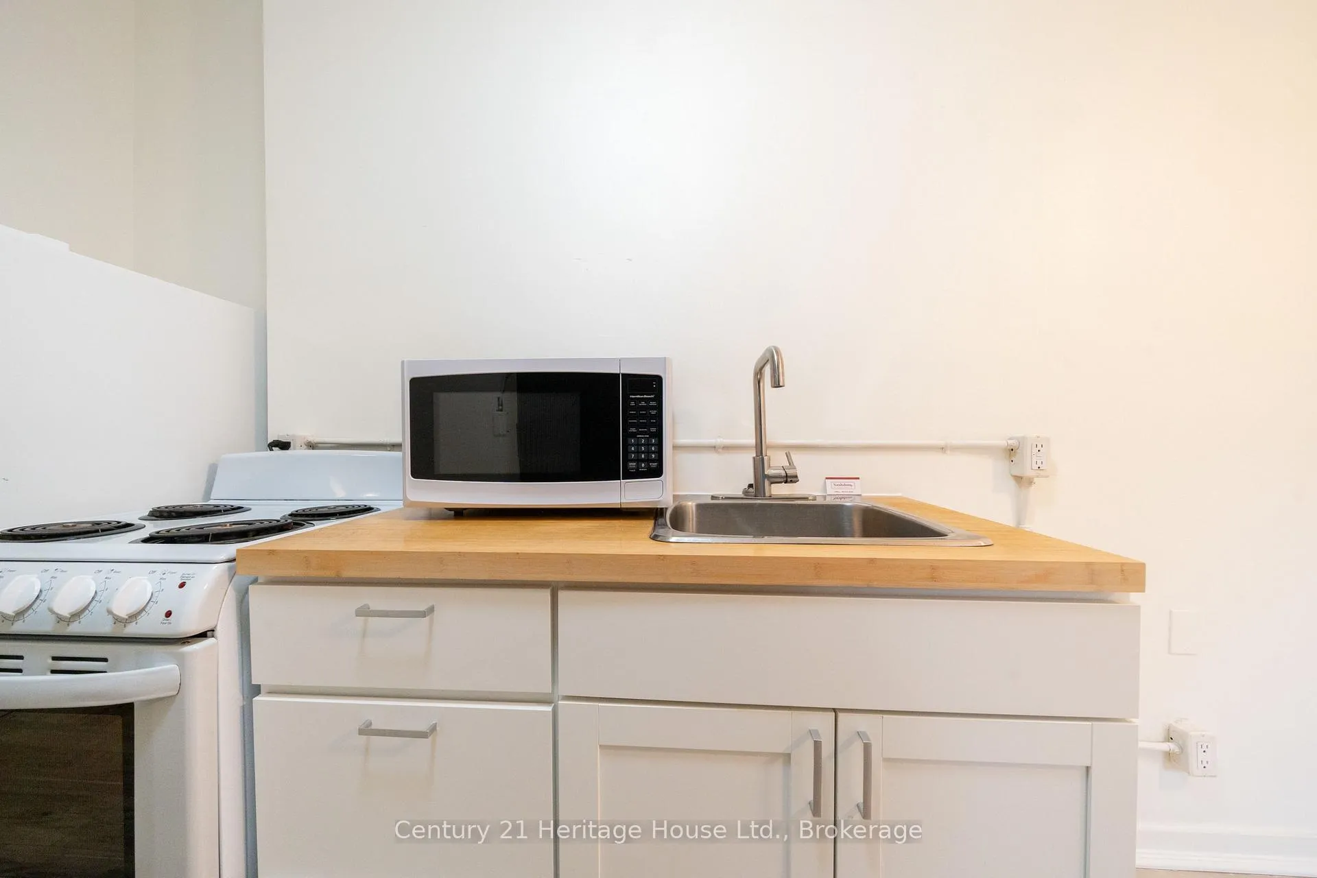 Photo 24 of Unit D, 210 Wilson Street, Hamilton, Landsdale — HOMEH