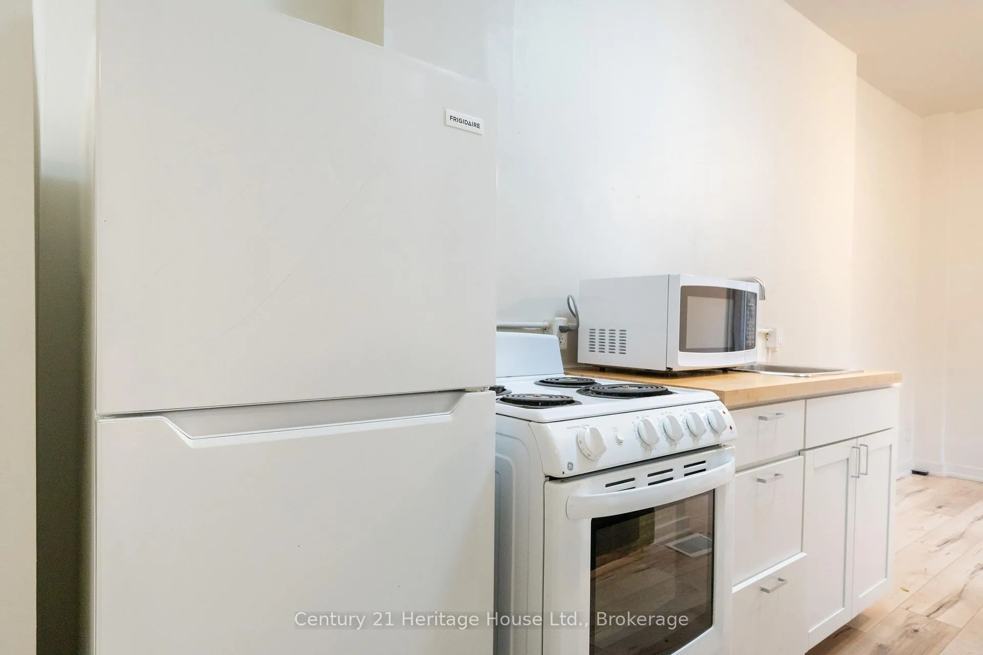 Photo 28 of Unit D, 210 Wilson Street, Hamilton, Landsdale — HOMEH