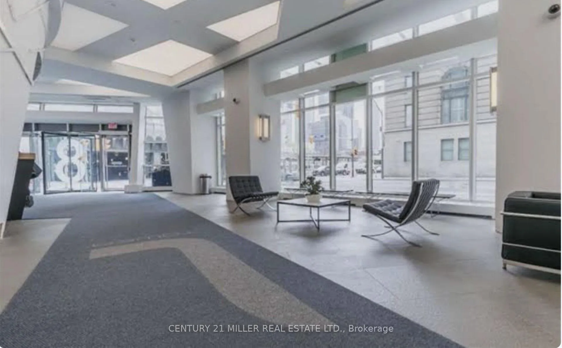 Photo 3 of Unit 3705, 8 The Esplanade, Toronto, Waterfront Communities — HOMEH
