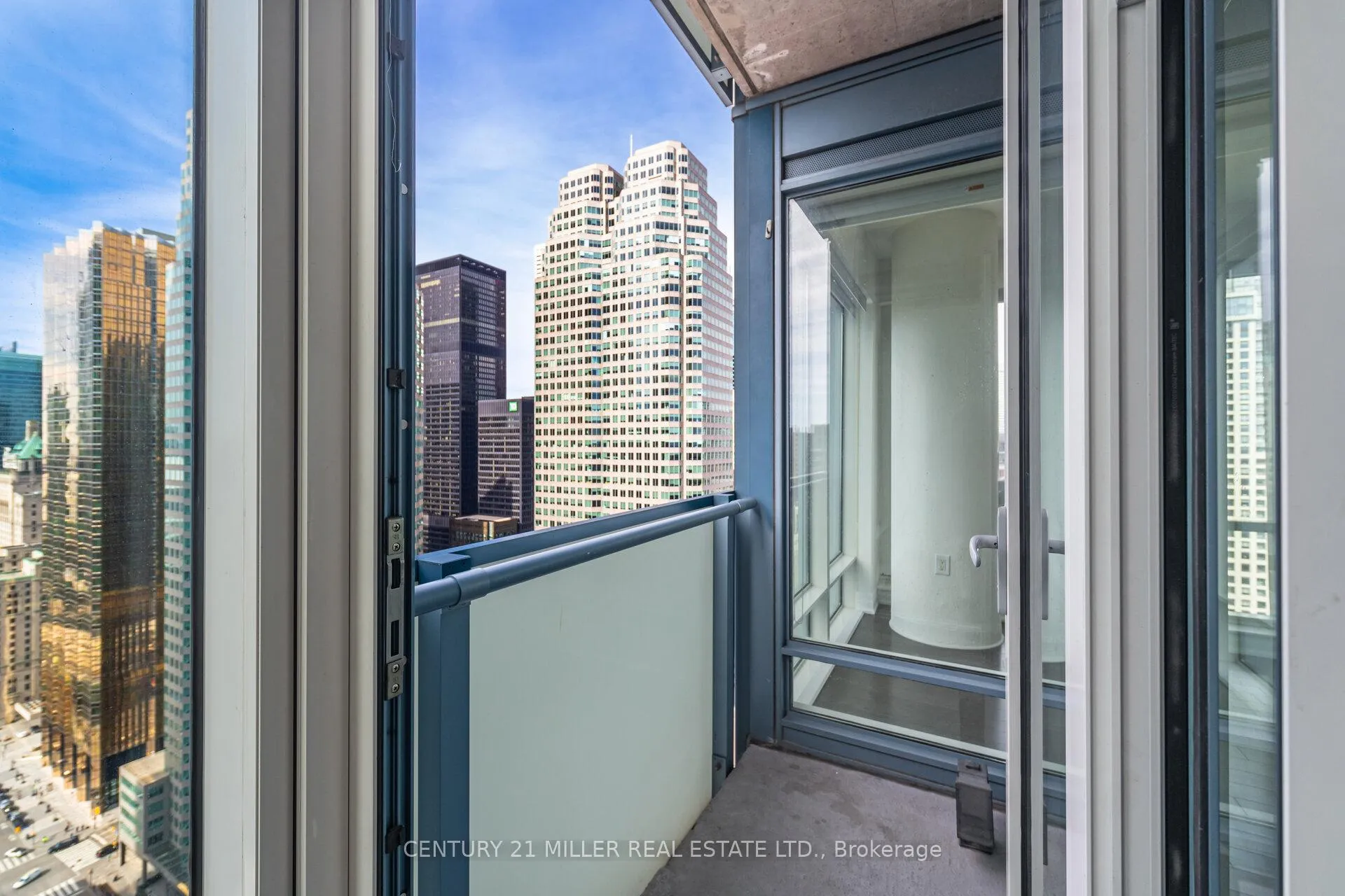 Photo 29 of Unit 3705, 8 The Esplanade, Toronto, Waterfront Communities — HOMEH
