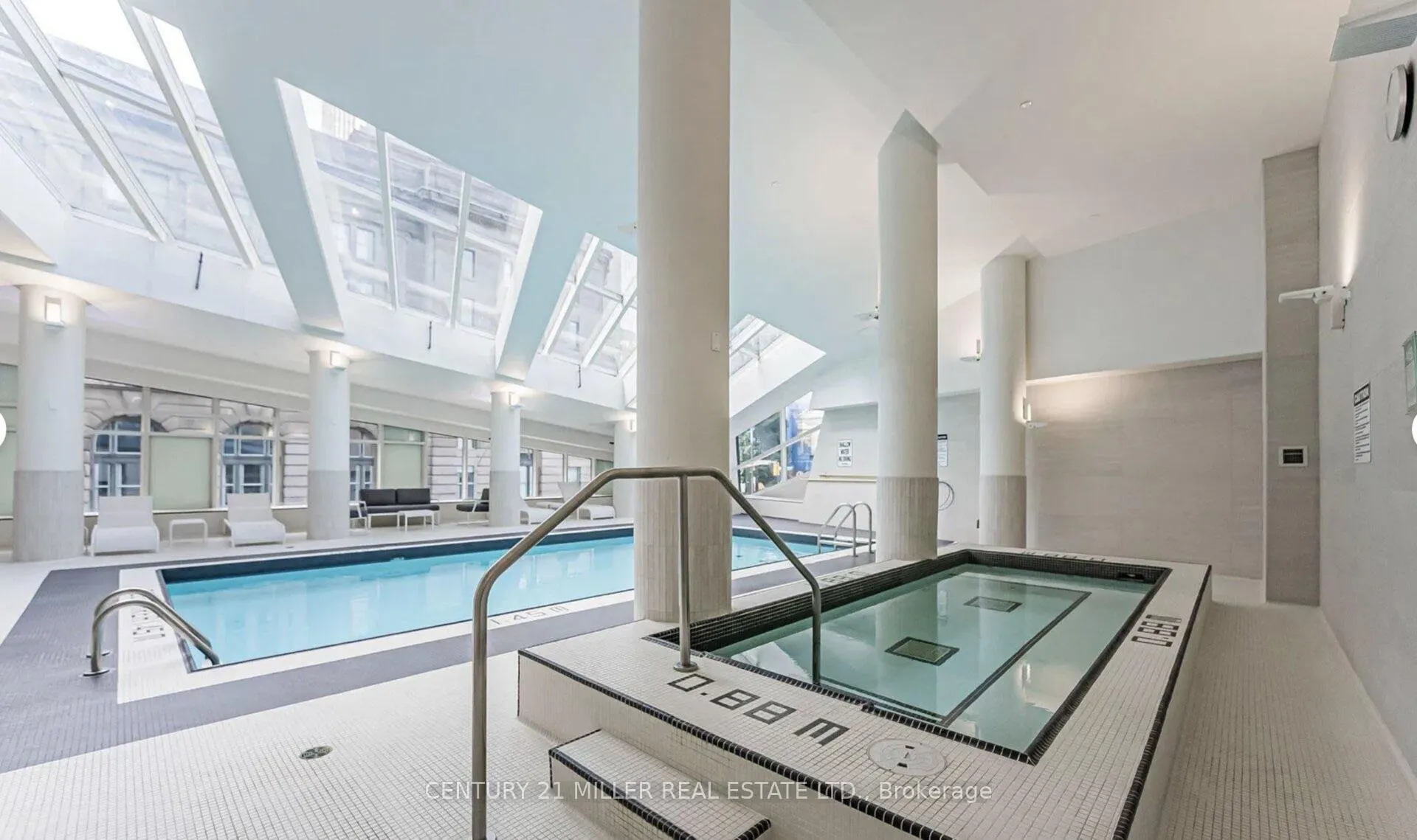 Photo 43 of Unit 3705, 8 The Esplanade, Toronto, Waterfront Communities — HOMEH