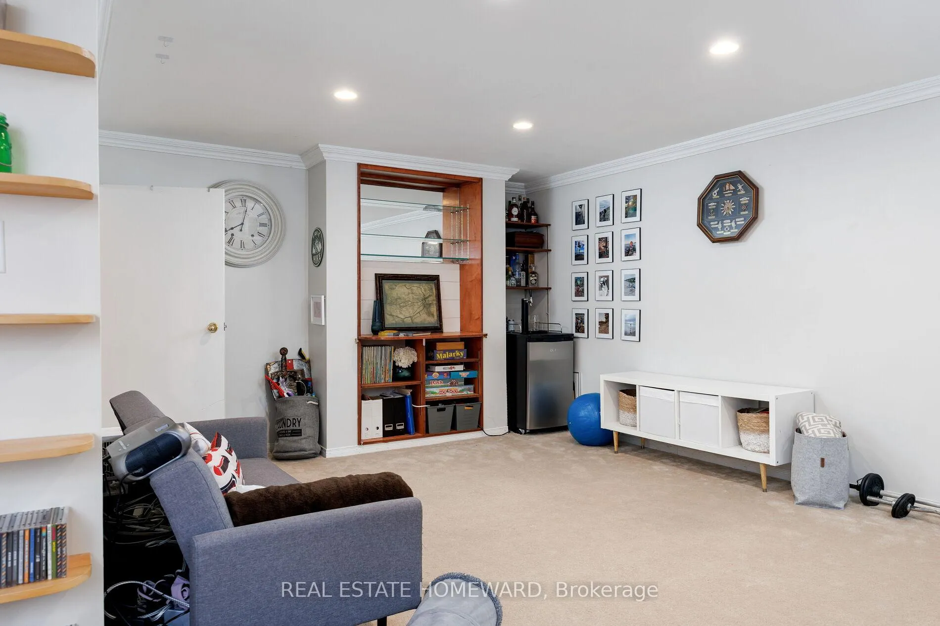 Photo 33 of 1821 Listowell Crescent, Pickering, Liverpool — HOMEH