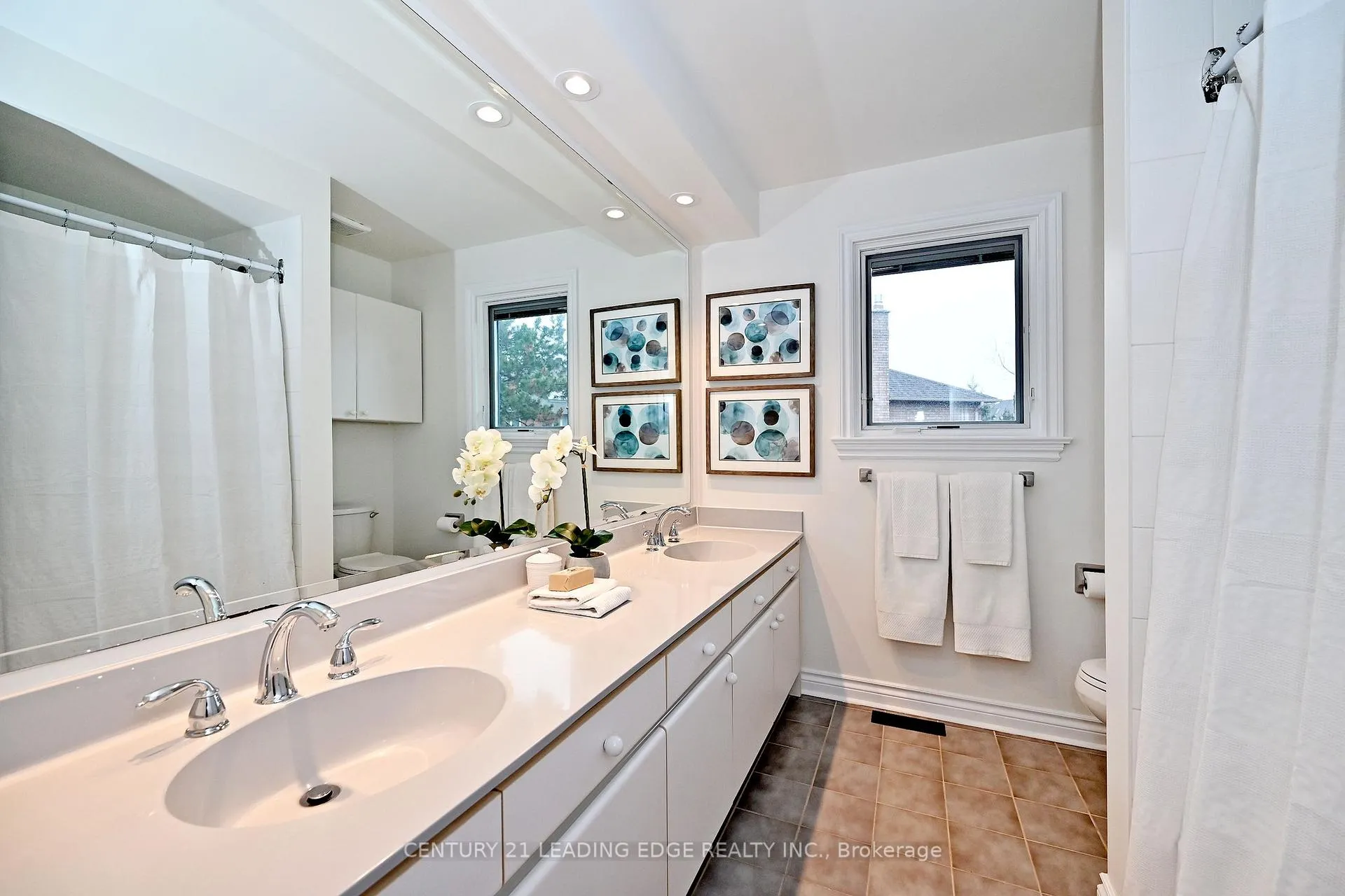 Photo 36 of 22 Amberwood Court, Markham, Unionville — HOMEH