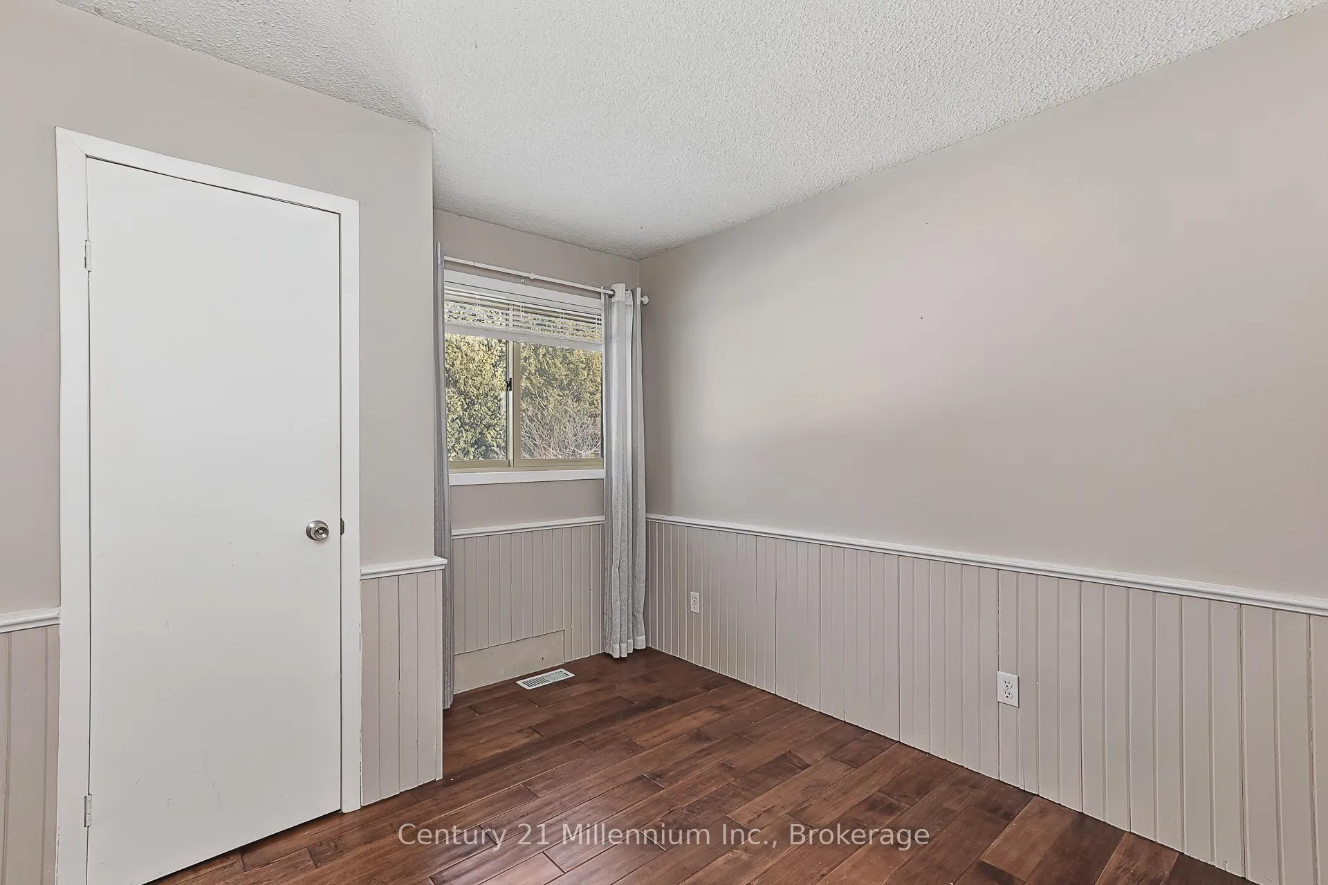 Photo 23 of 129 Edward Street, Blue Mountains — HOMEH