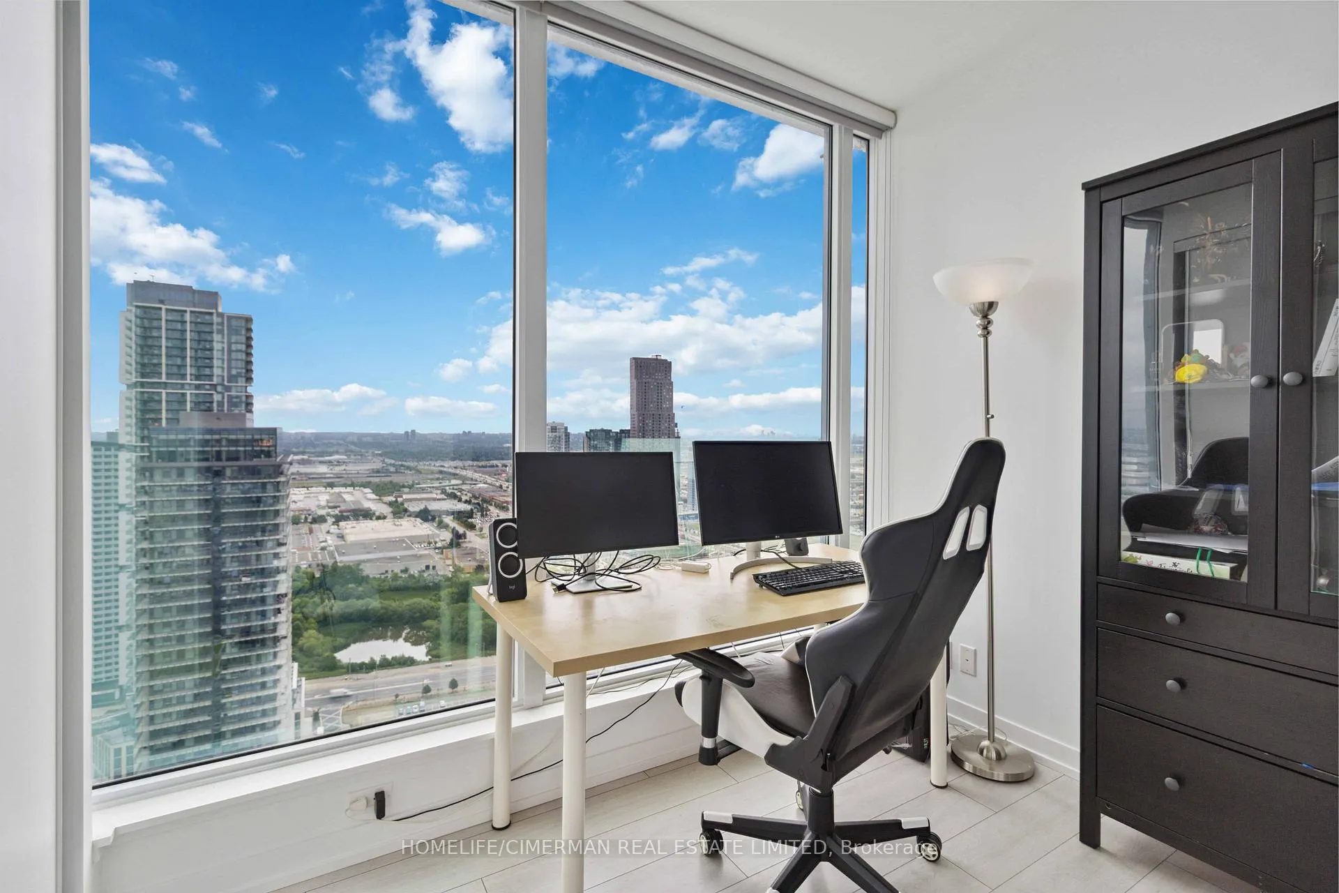 Photo 14 of Unit 4502, 5 Buttermill Avenue, Vaughan, Vaughan Corporate Centre — HOMEH