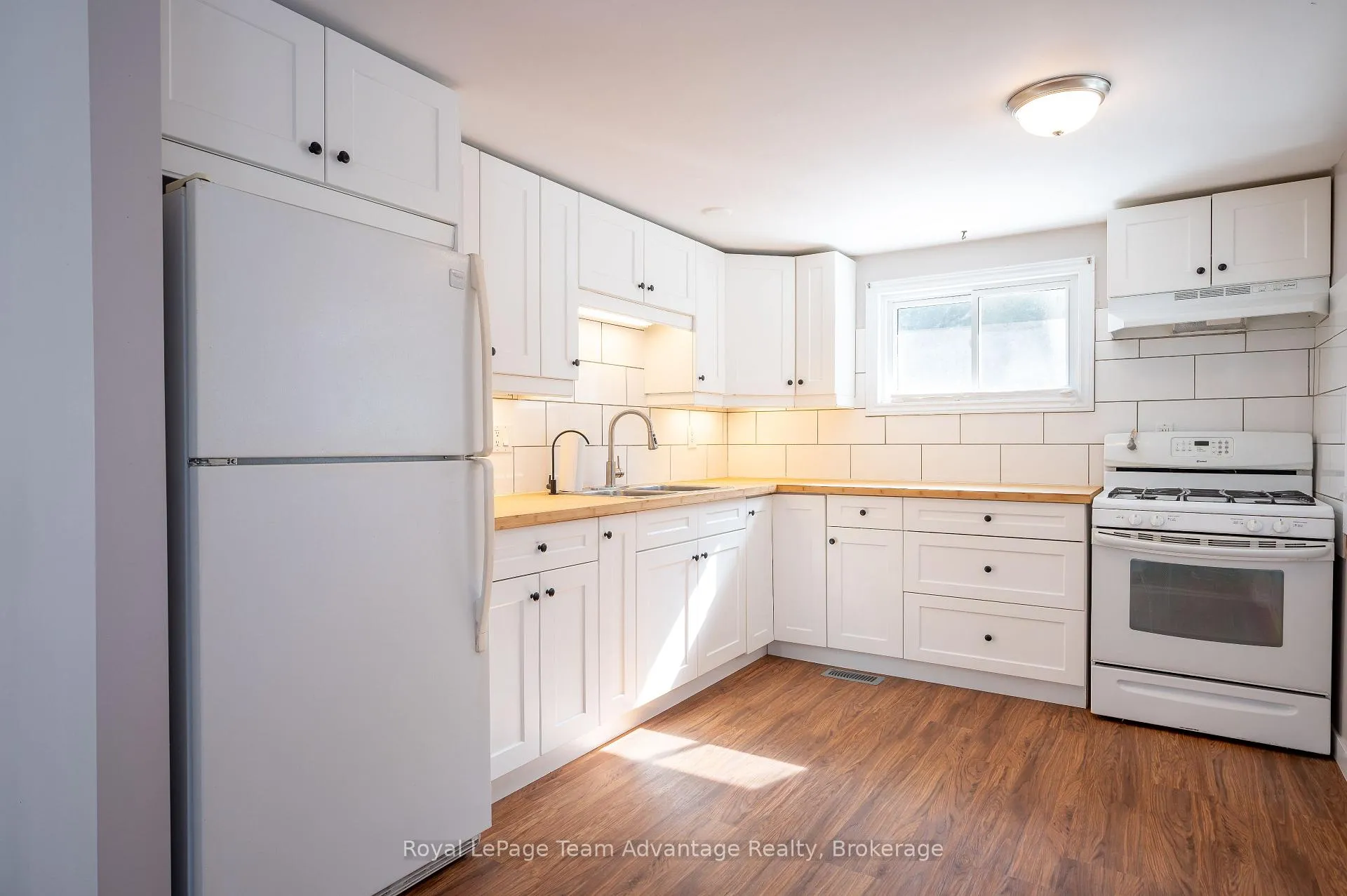 Photo 7 of 2 Deep Bay Drive, Carling — HOMEH