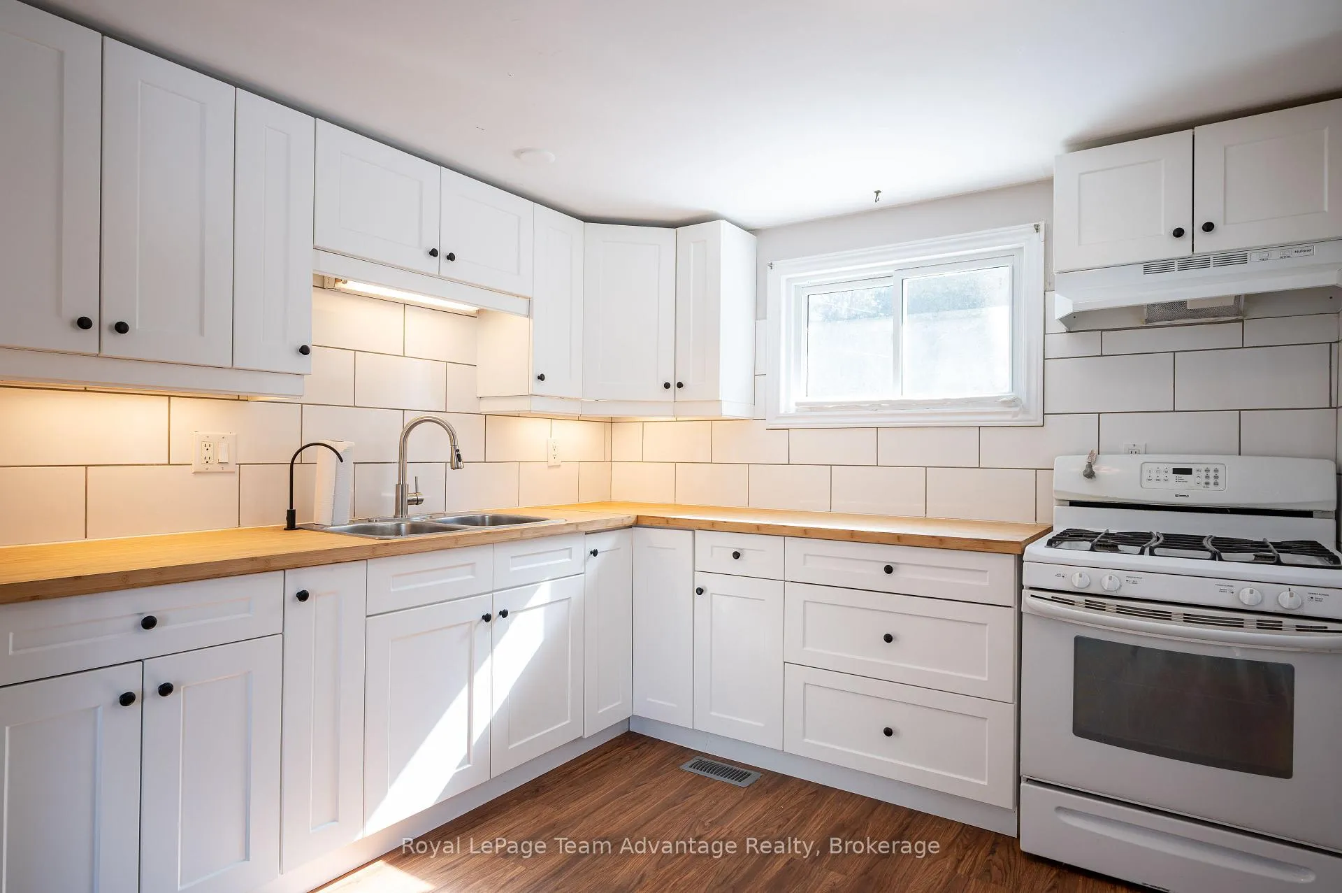 Photo 9 of 2 Deep Bay Drive, Carling — HOMEH