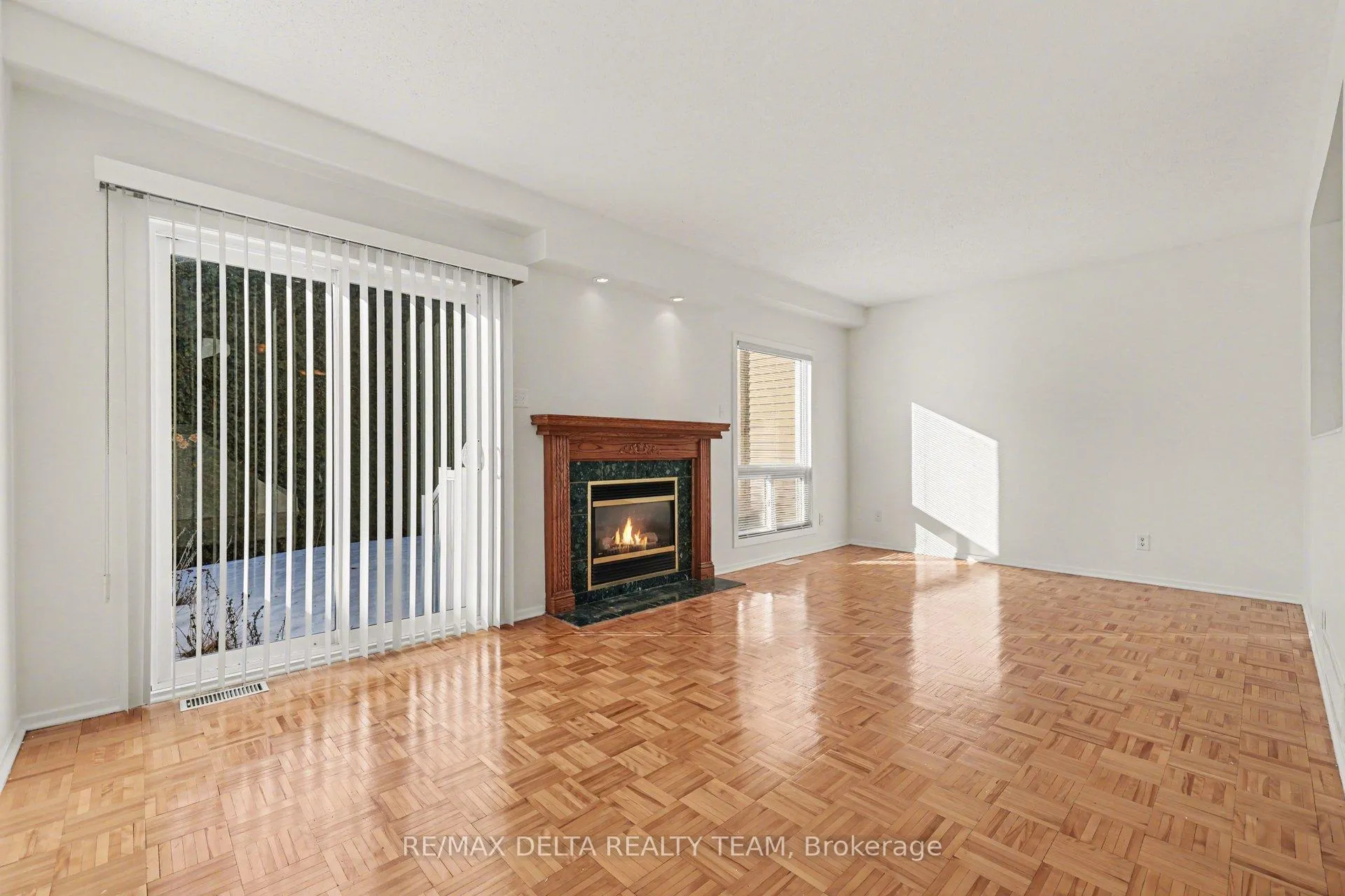 Photo 6 of 8A Millrise Lane, Ottawa, Centrepointe — HOMEH