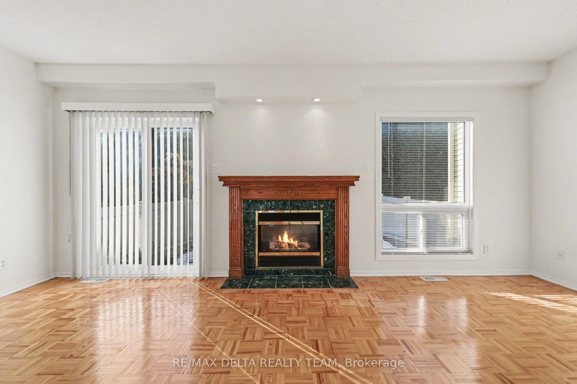 Photo 7 of 8A Millrise Lane, Ottawa, Centrepointe — HOMEH