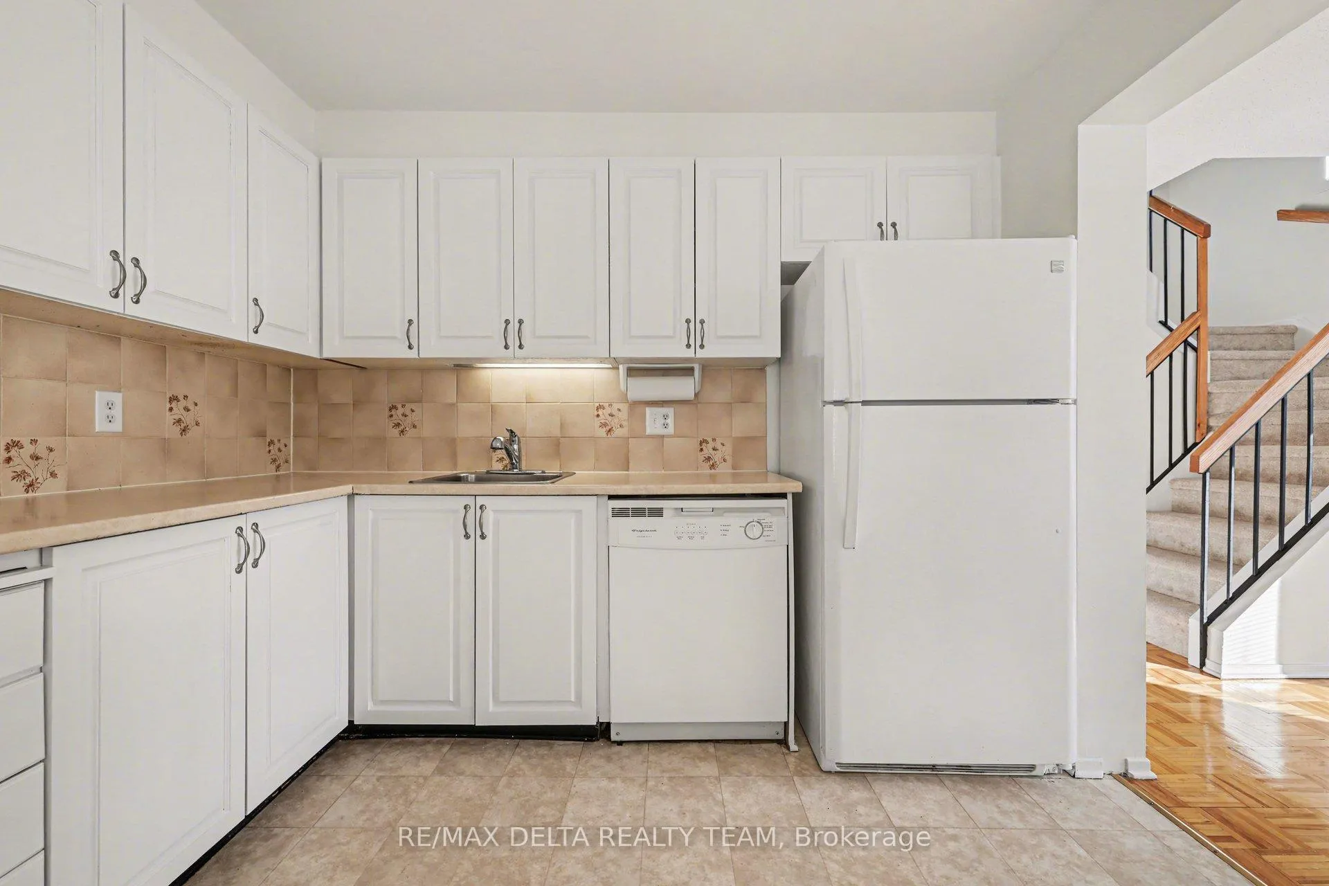 Photo 15 of 8A Millrise Lane, Ottawa, Centrepointe — HOMEH