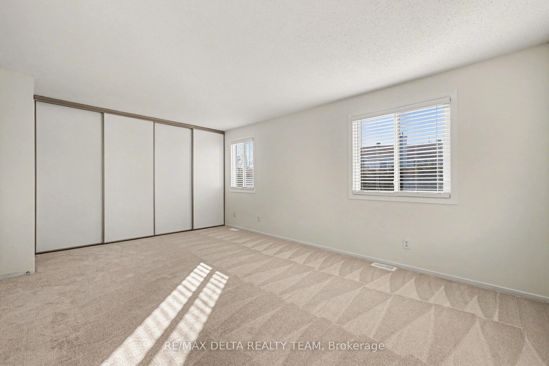 Photo 20 of 8A Millrise Lane, Ottawa, Centrepointe — HOMEH