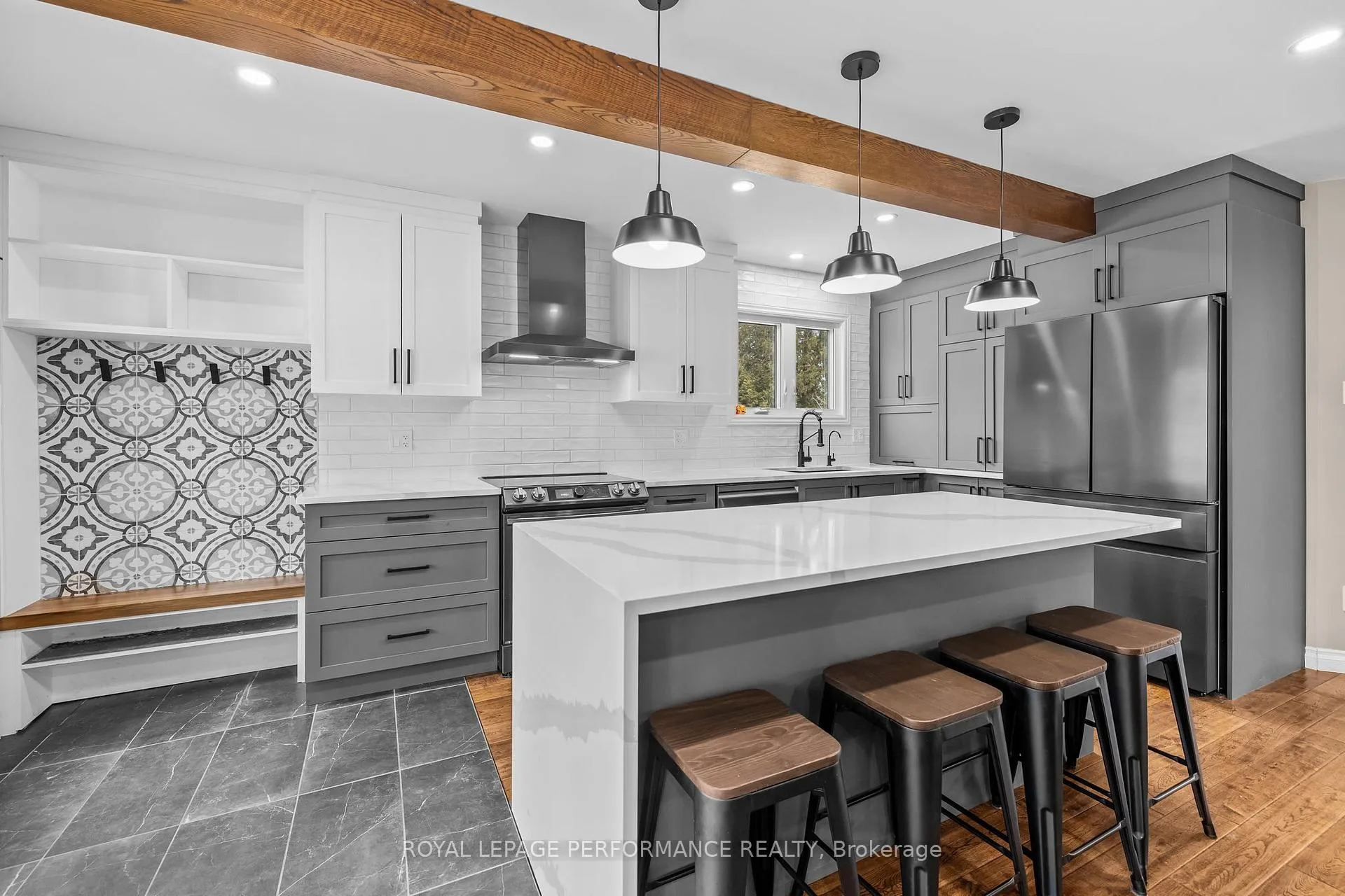 Photo 7 of 1113 Armstrong Road, Ottawa, Cumberland Estates — HOMEH