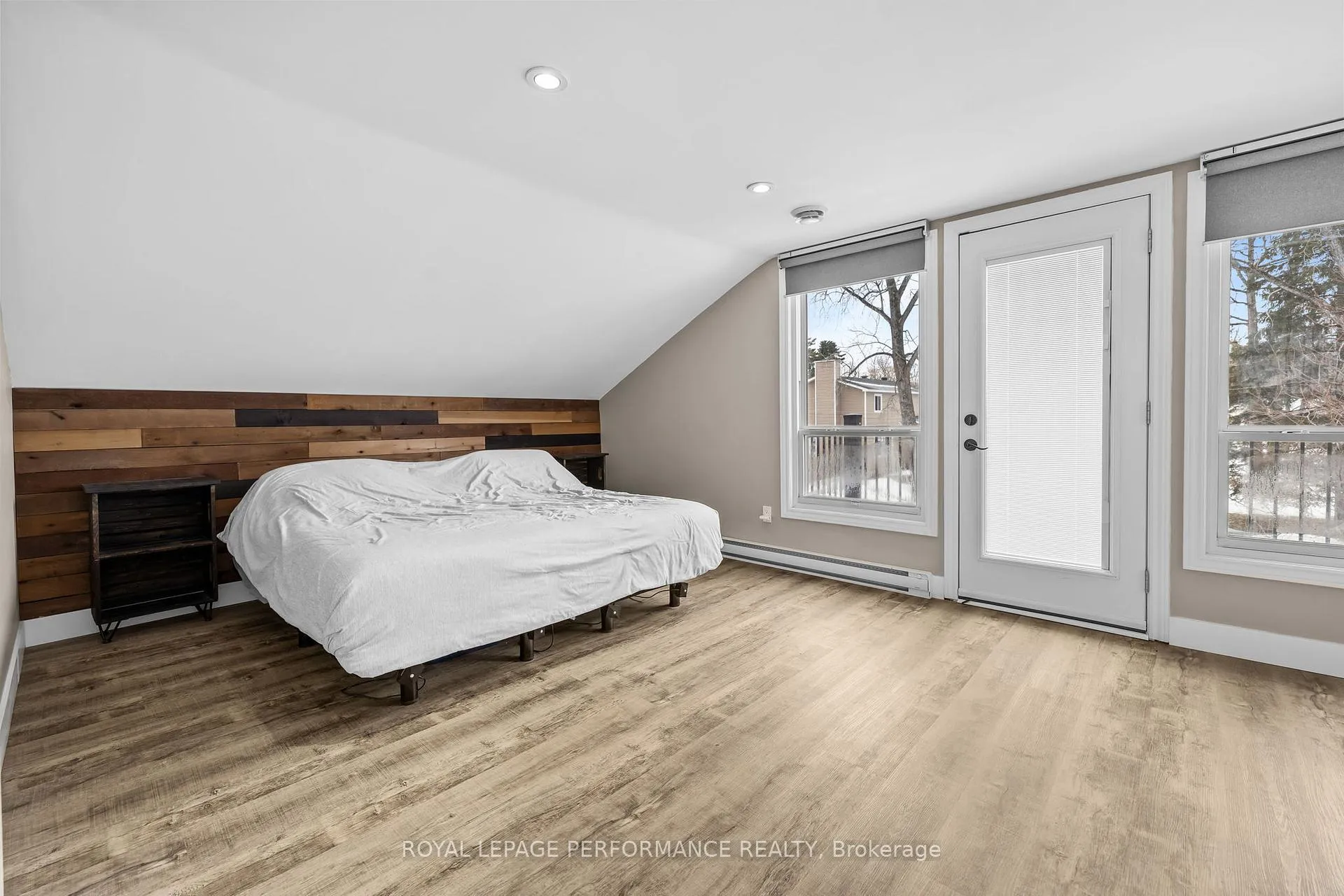 Photo 17 of 1113 Armstrong Road, Ottawa, Cumberland Estates — HOMEH