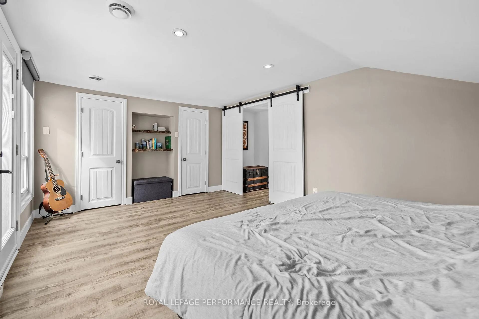 Photo 19 of 1113 Armstrong Road, Ottawa, Cumberland Estates — HOMEH
