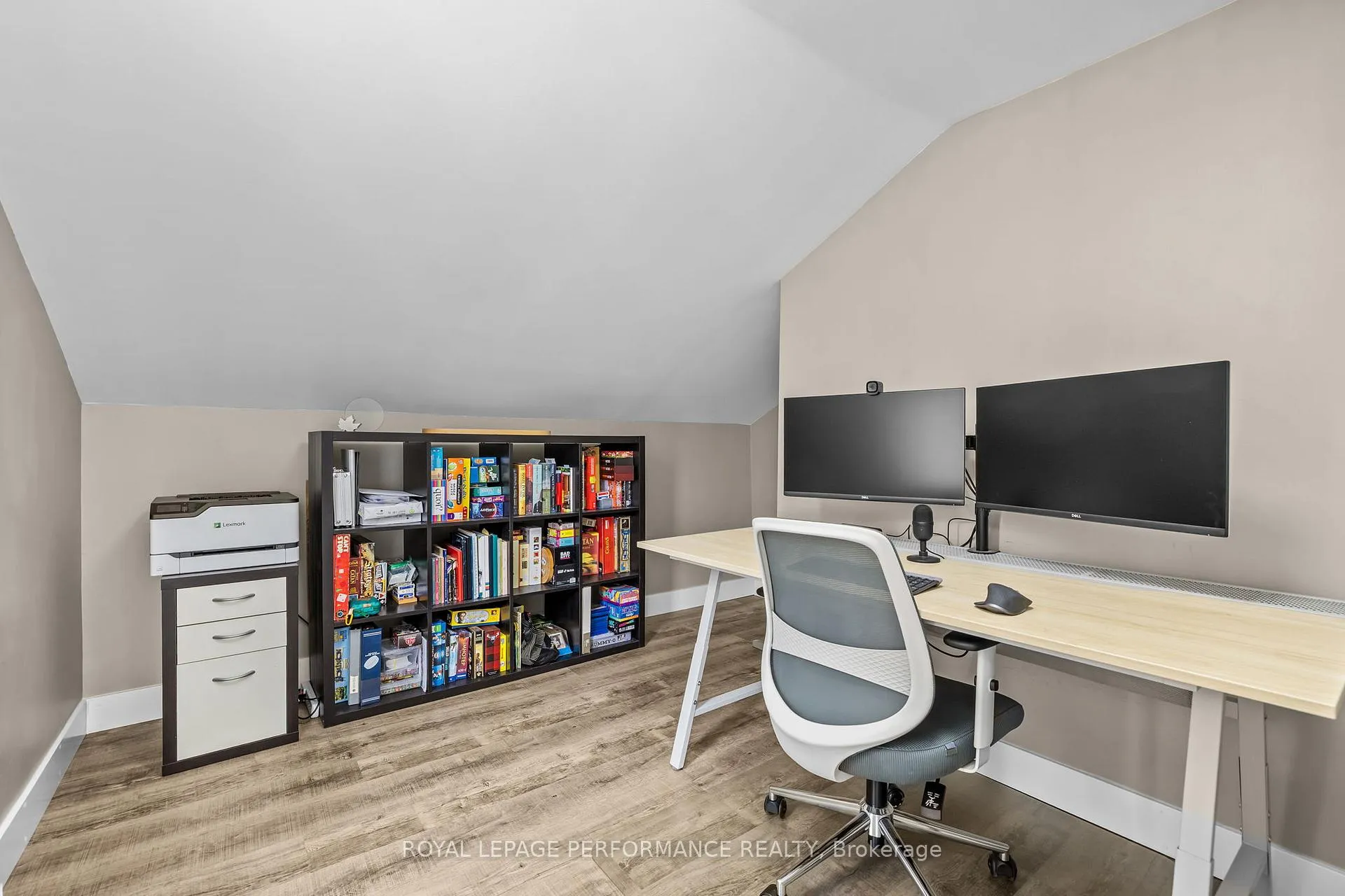 Photo 23 of 1113 Armstrong Road, Ottawa, Cumberland Estates — HOMEH