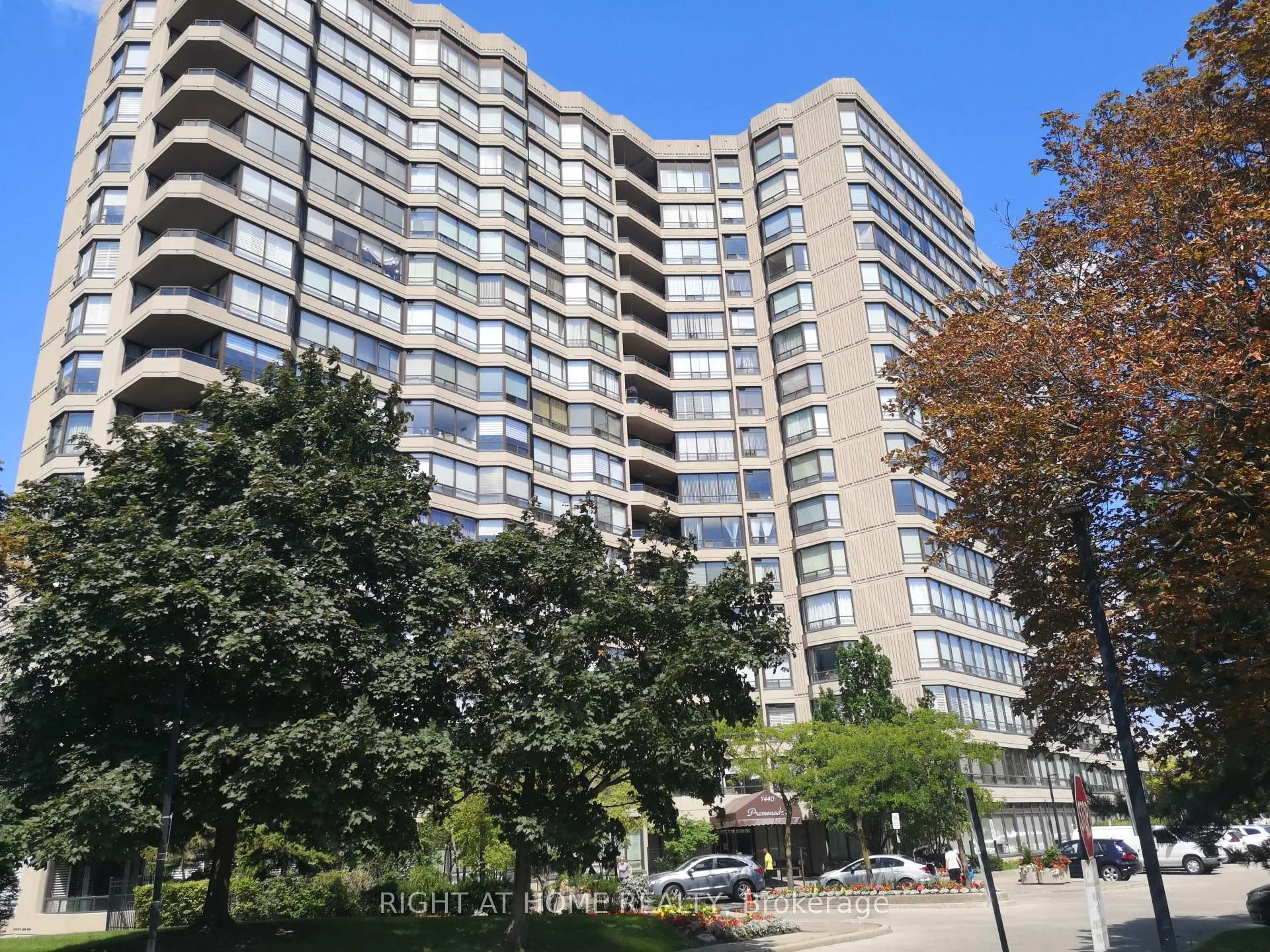 Photo 1 of Unit 1102, 7440 Bathurst Street, Vaughan, Brownridge — HOMEH