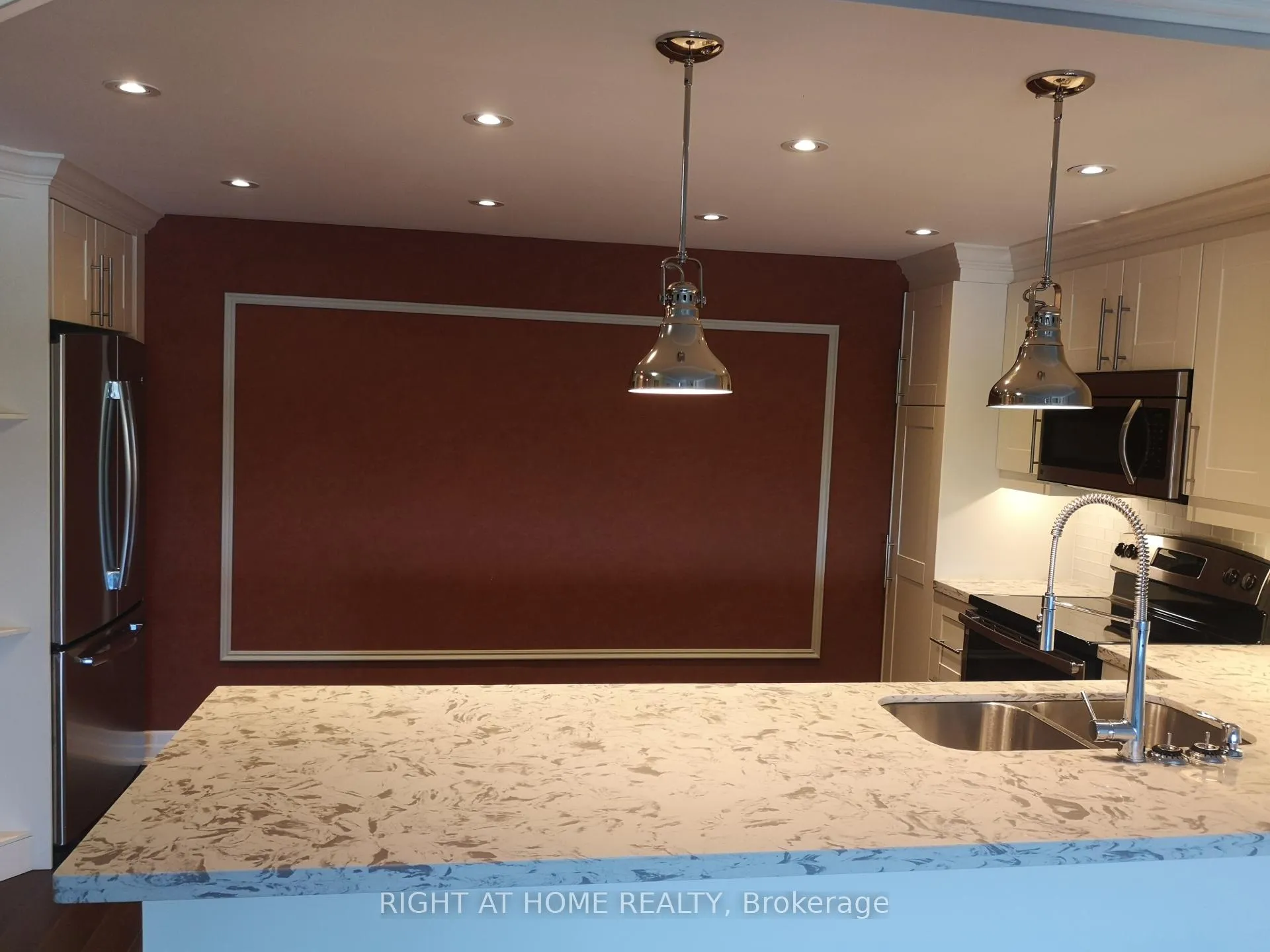 Photo 10 of Unit 1102, 7440 Bathurst Street, Vaughan, Brownridge — HOMEH