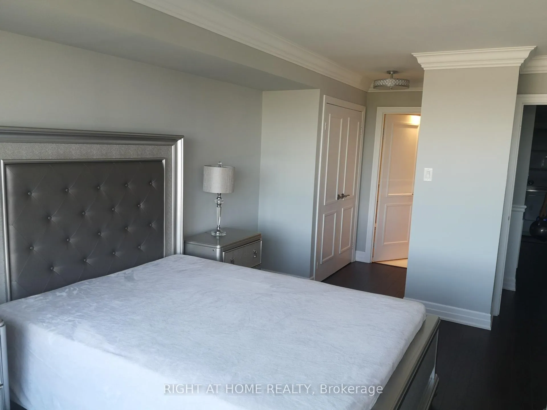 Photo 16 of Unit 1102, 7440 Bathurst Street, Vaughan, Brownridge — HOMEH