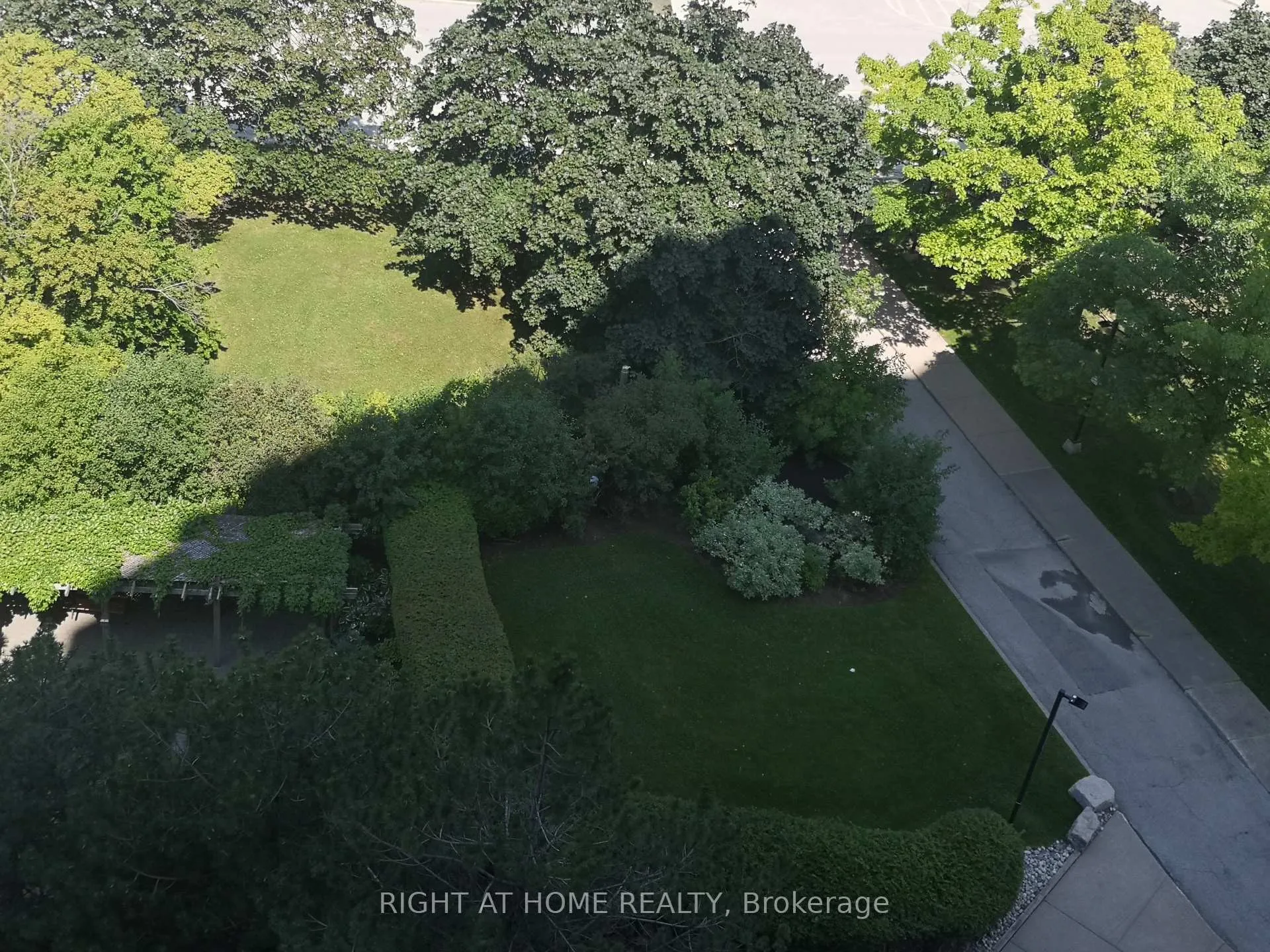 Photo 23 of Unit 1102, 7440 Bathurst Street, Vaughan, Brownridge — HOMEH
