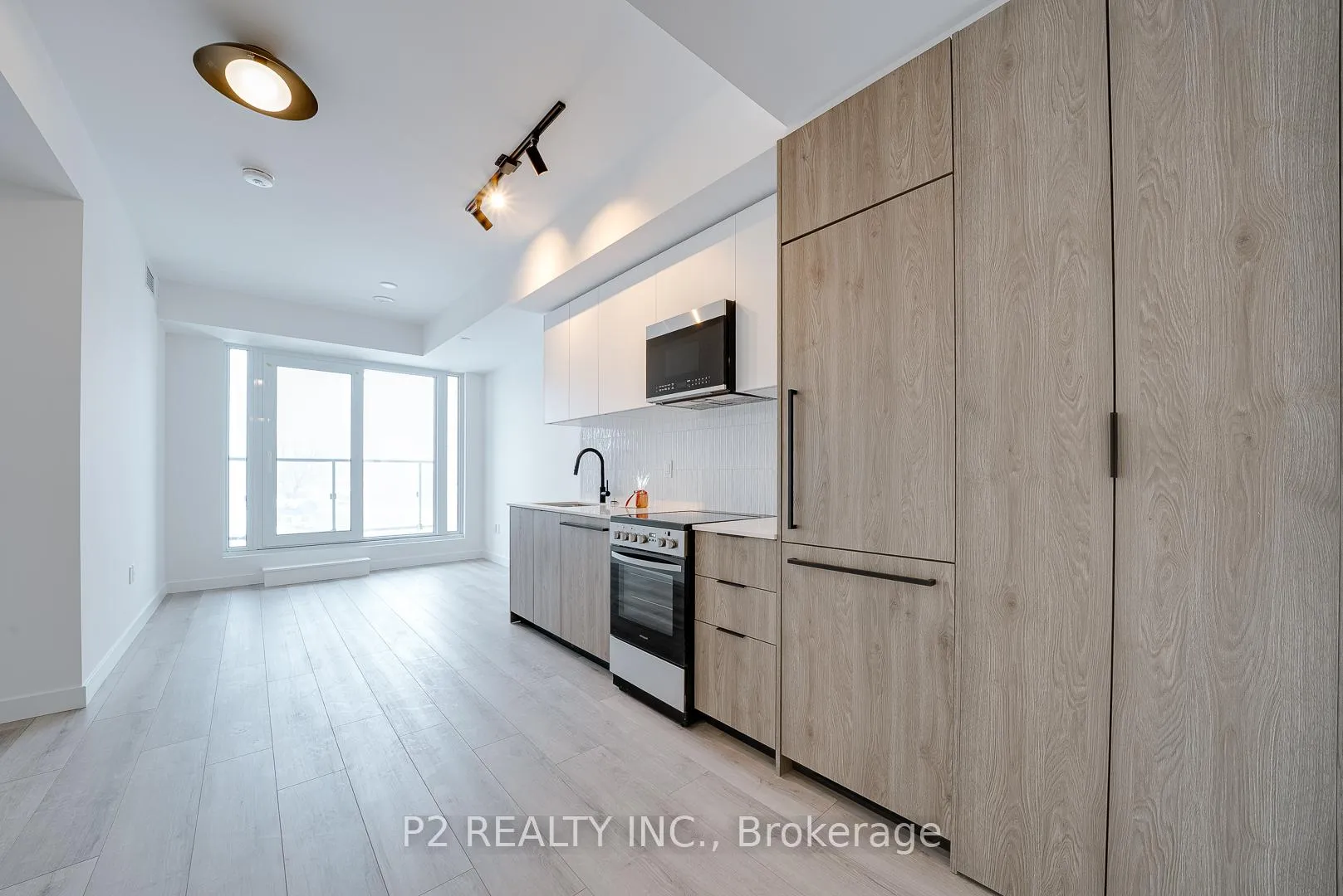 Front of Unit 415, 1635 Military Trail