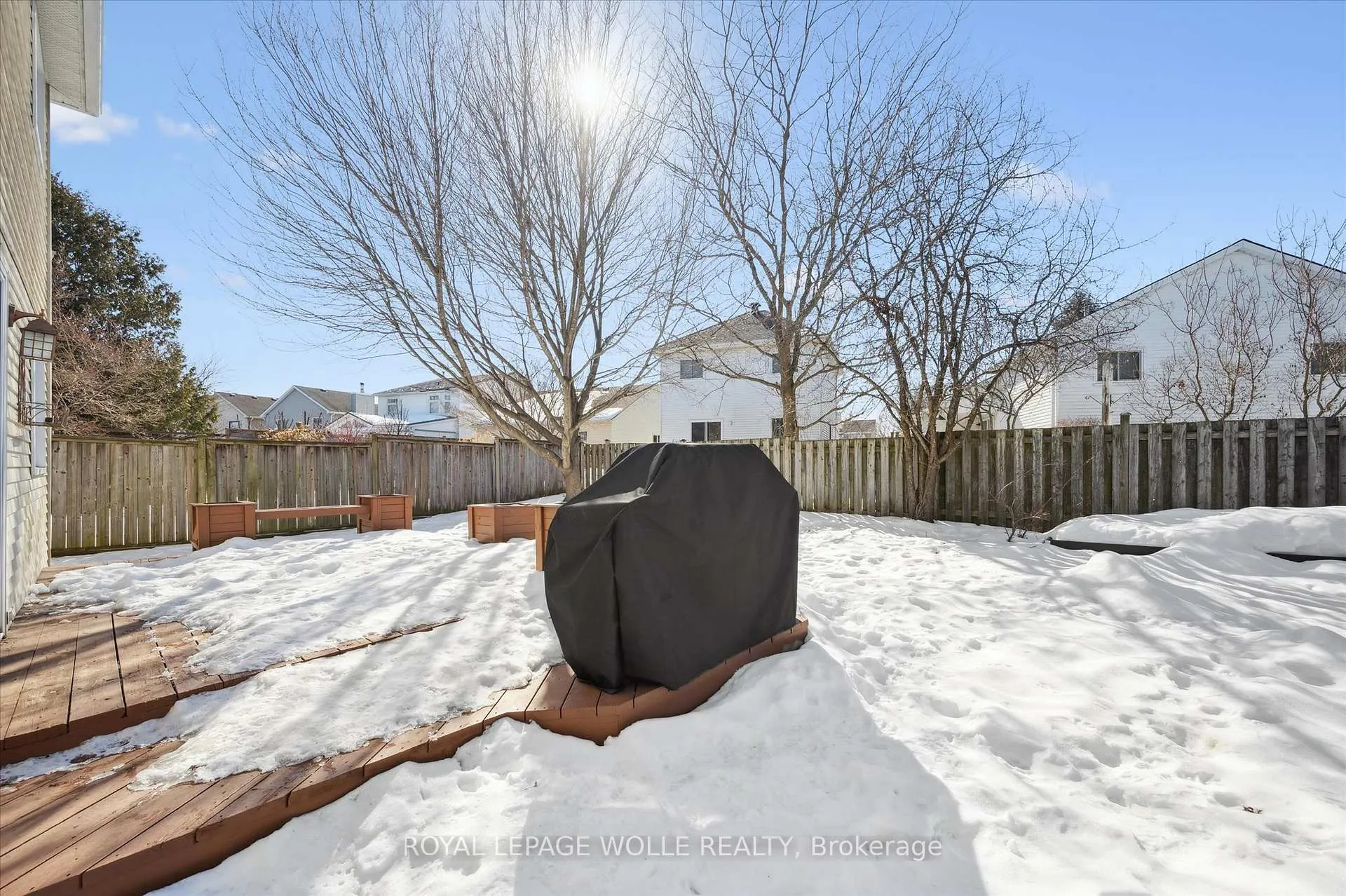 Photo 25 of 536 Westvale Drive, Waterloo — HOMEH