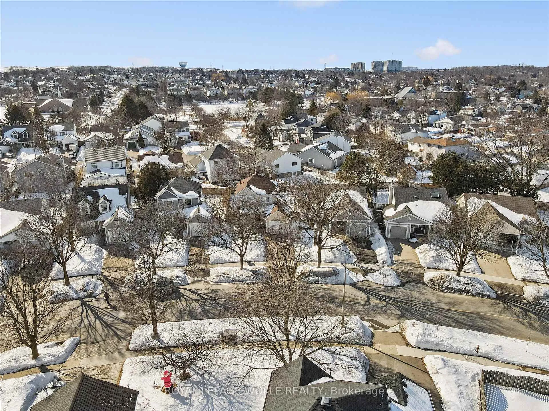 Photo 30 of 536 Westvale Drive, Waterloo — HOMEH