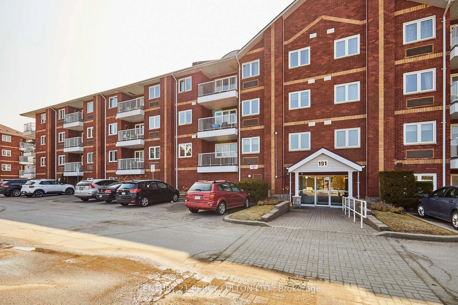 Photo 2 of Unit 201, 191 Lake Driveway, Ajax, South West — HOMEH