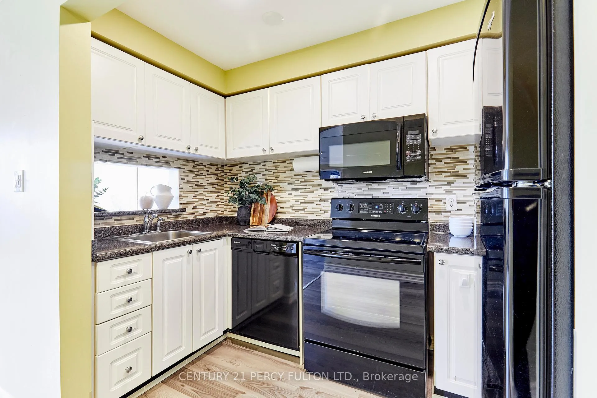 Photo 9 of Unit 201, 191 Lake Driveway, Ajax, South West — HOMEH
